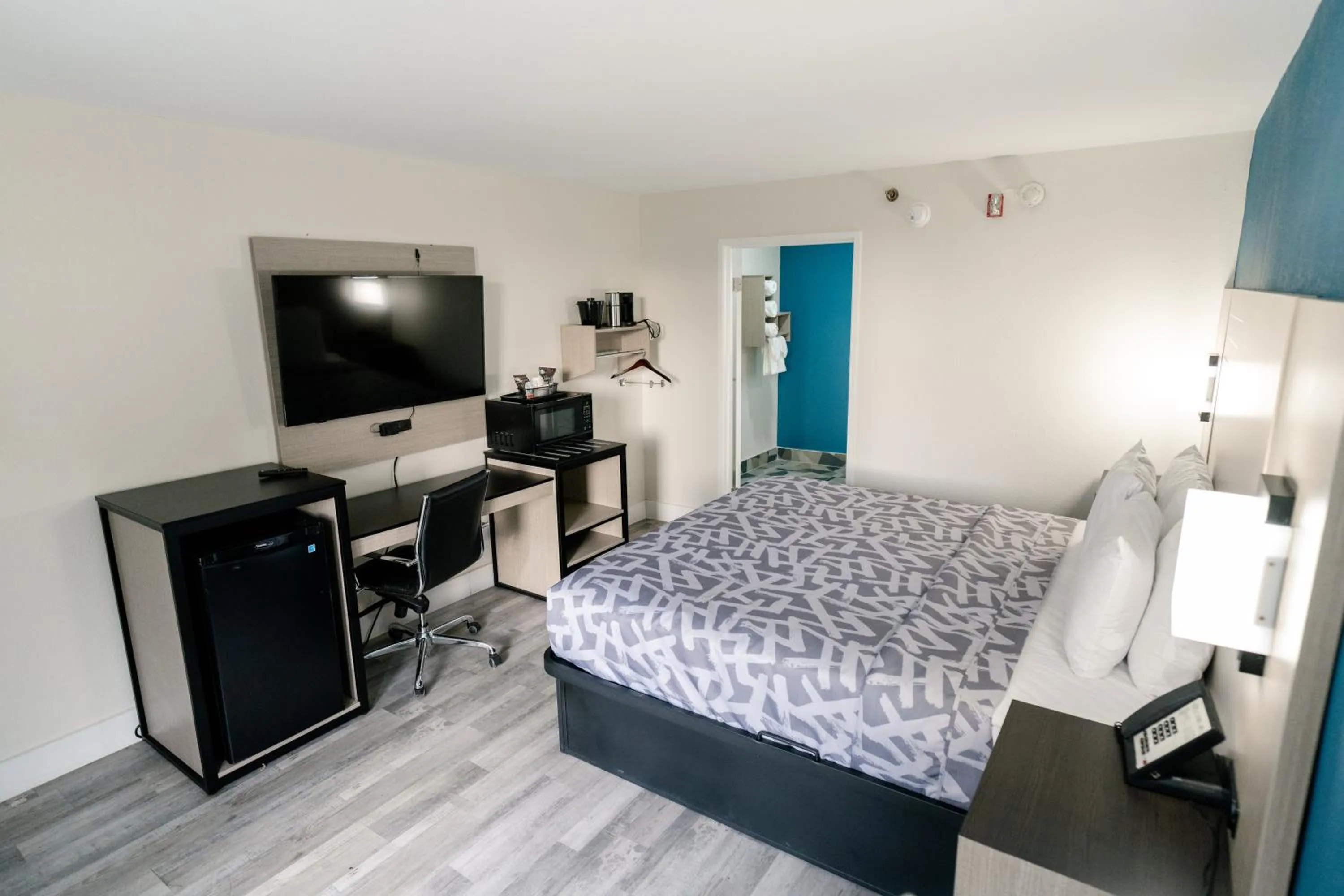 Bed in SerenityStay Chattanooga Hamilton Place