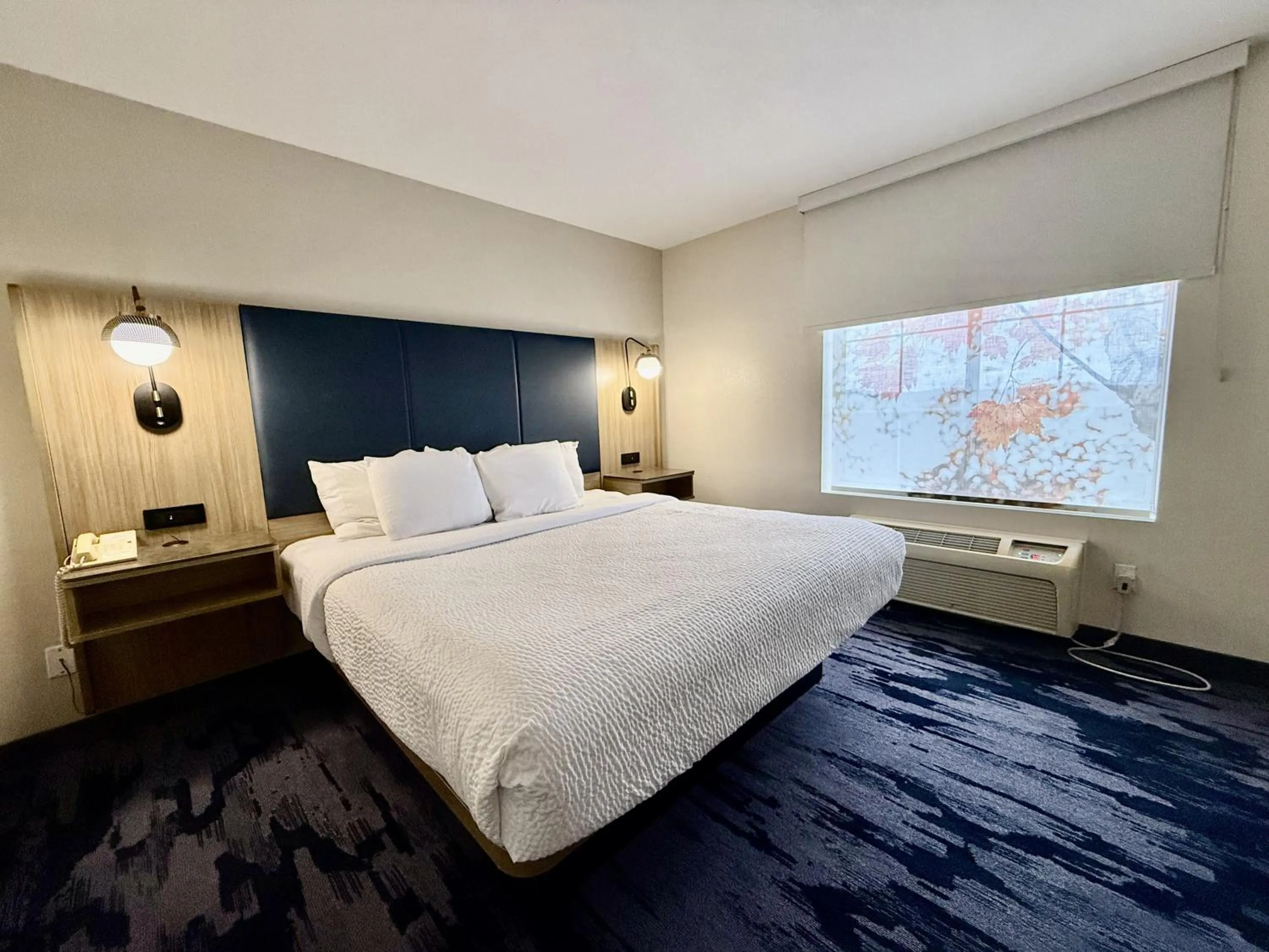 Bed in La Quinta by Wyndham Austin Southwest