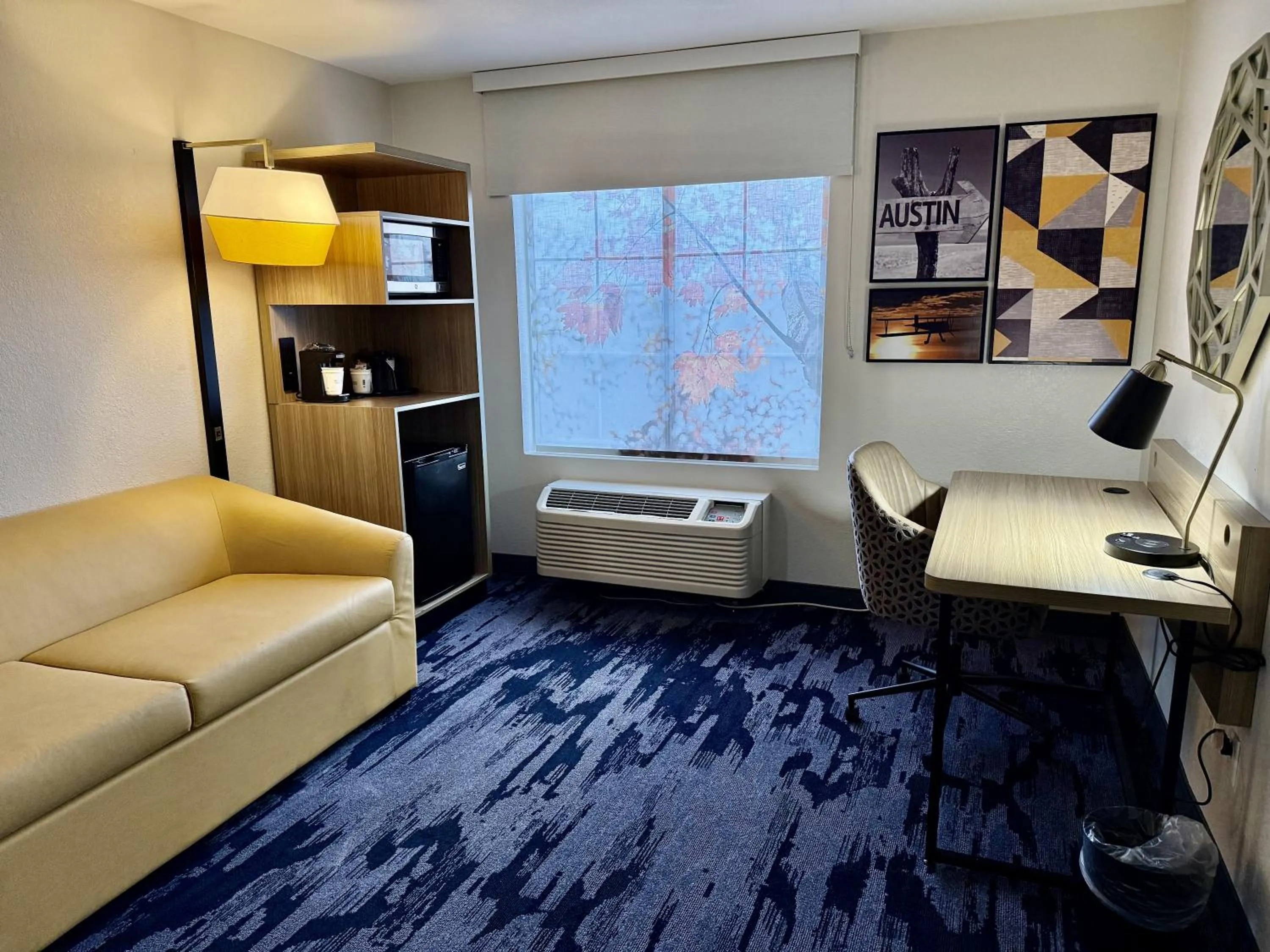 La Quinta by Wyndham Austin Southwest