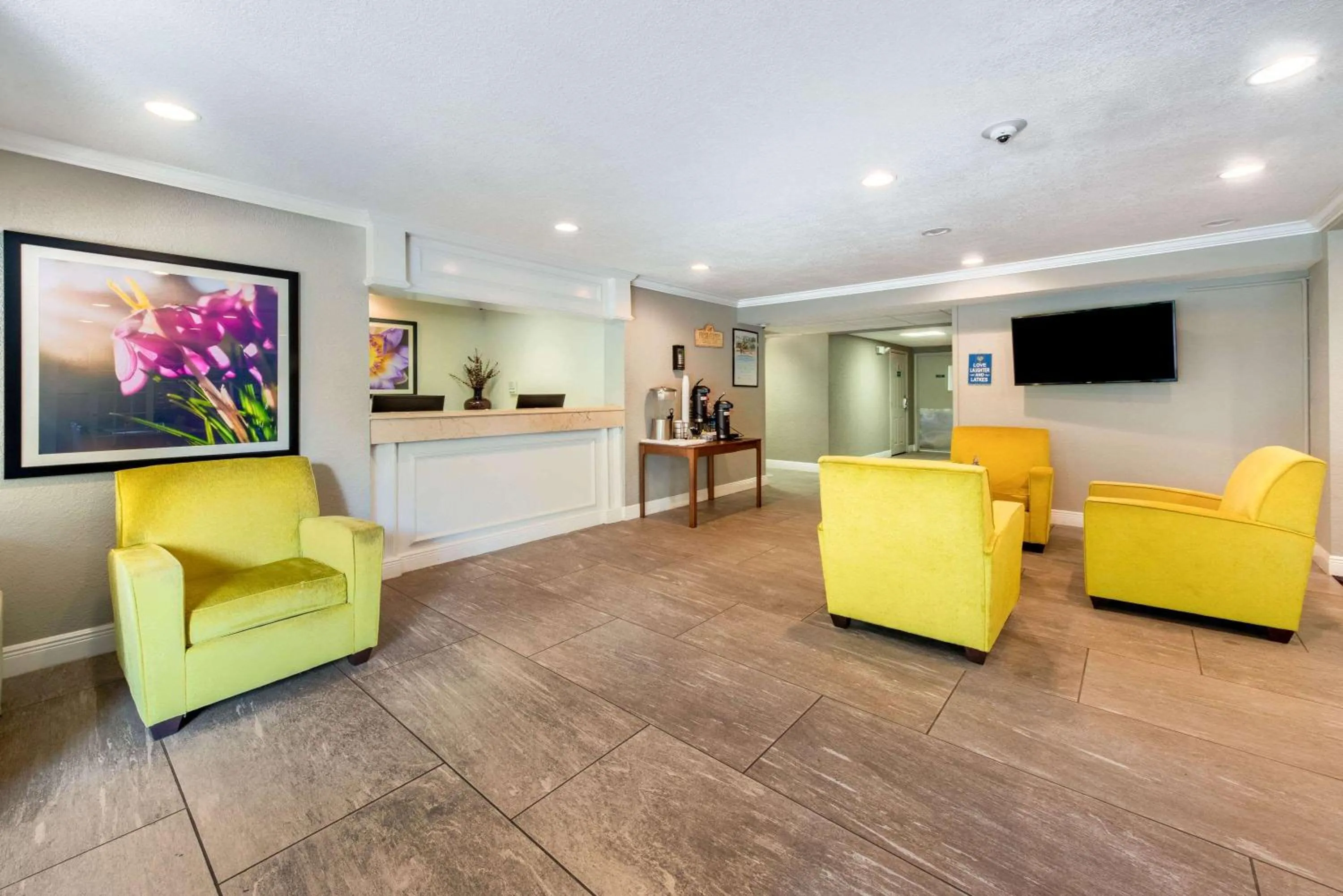 Lobby or reception in La Quinta Inn by Wyndham Ft. Lauderdale Tamarac East