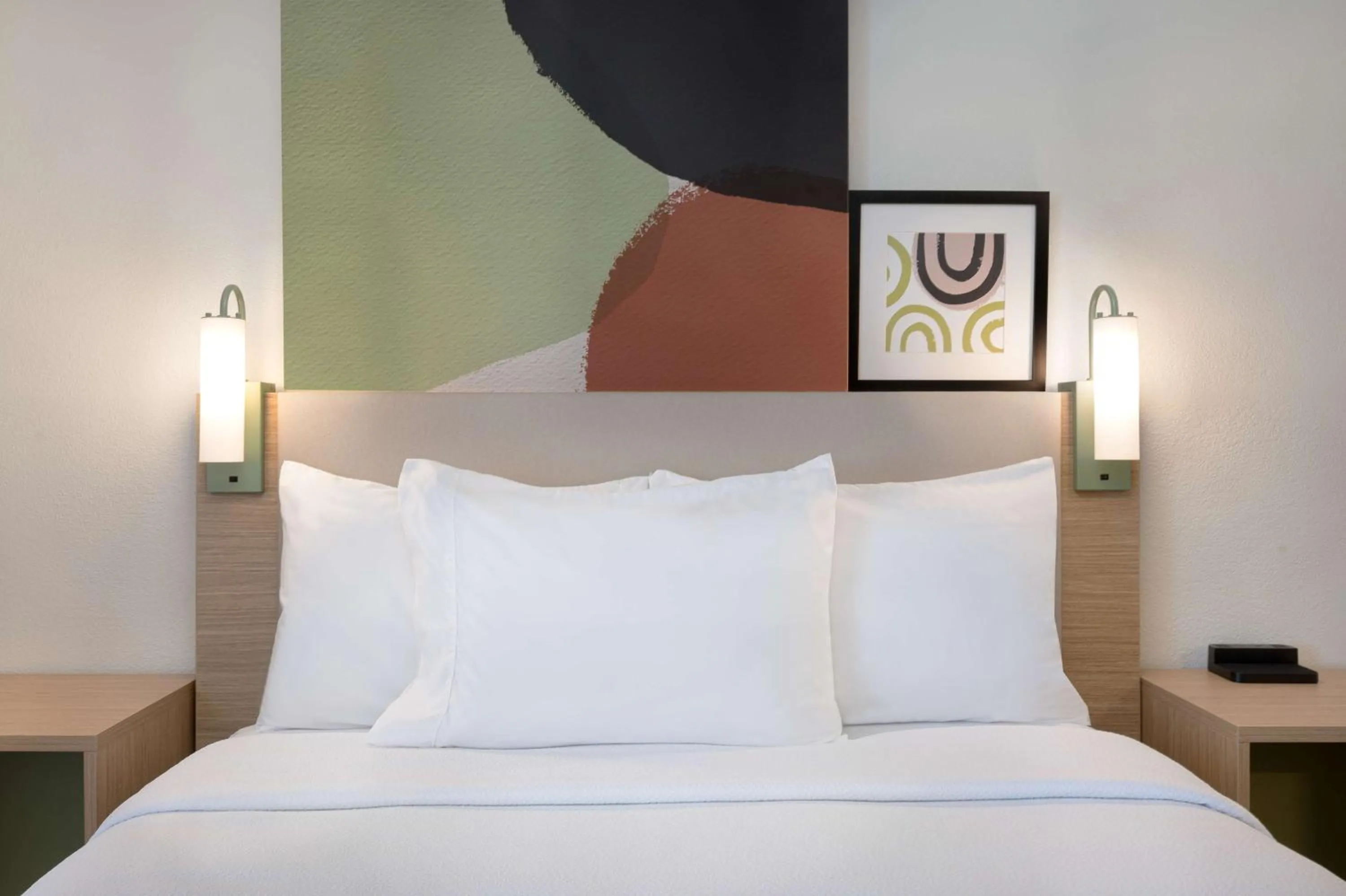 Bed in La Quinta by Wyndham Savannah Southside