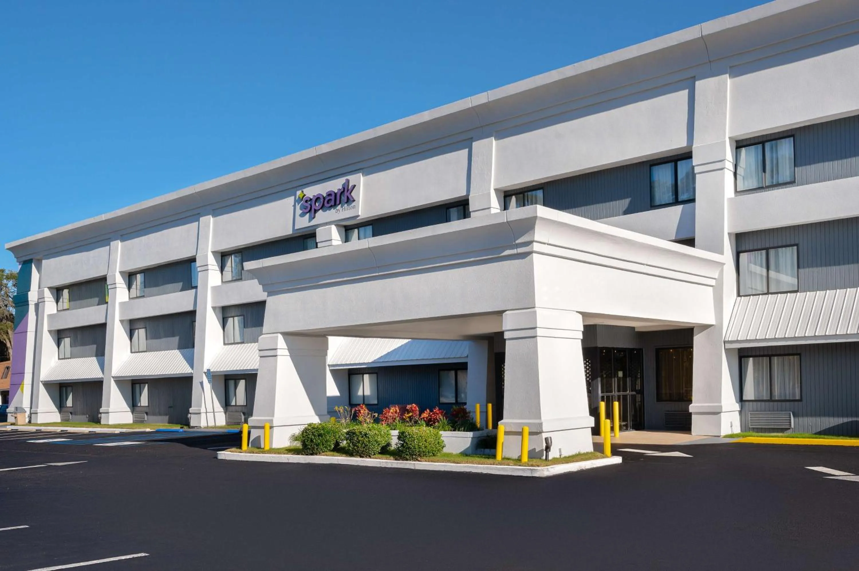 Property building in Spark by Hilton Savannah Midtown