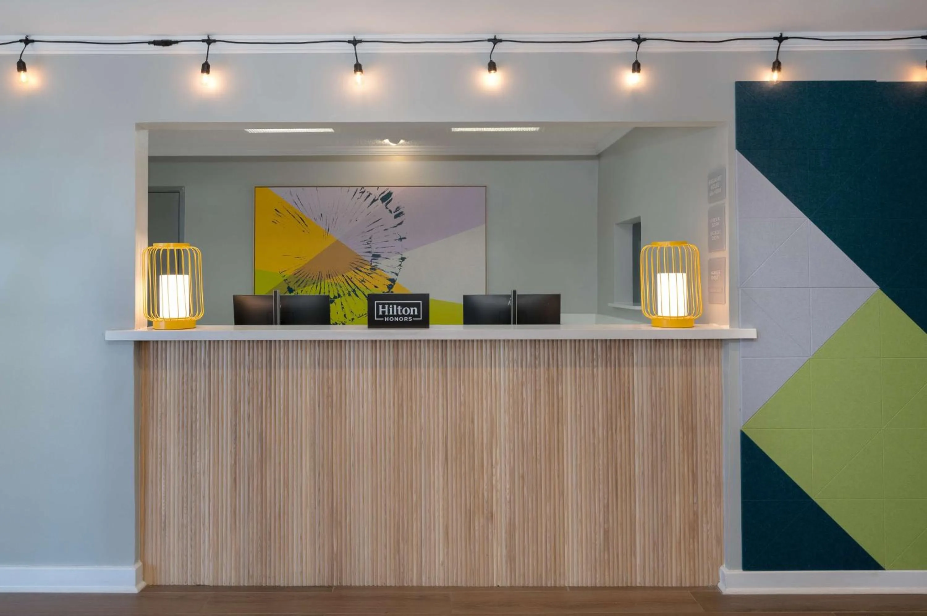 Lobby or reception in Spark by Hilton Savannah Midtown