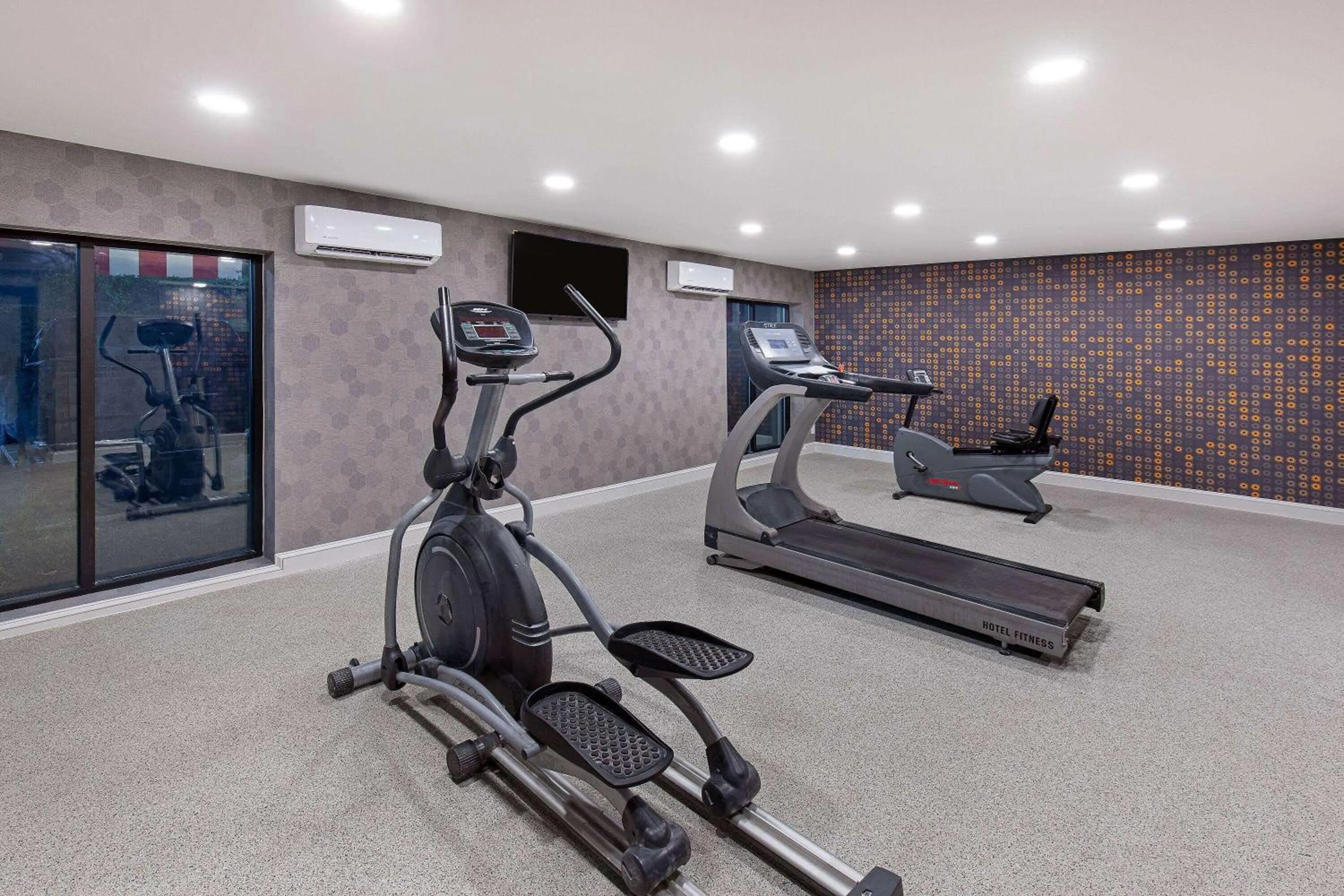 Fitness centre/facilities in La Quinta by Wyndham Nashville Airport