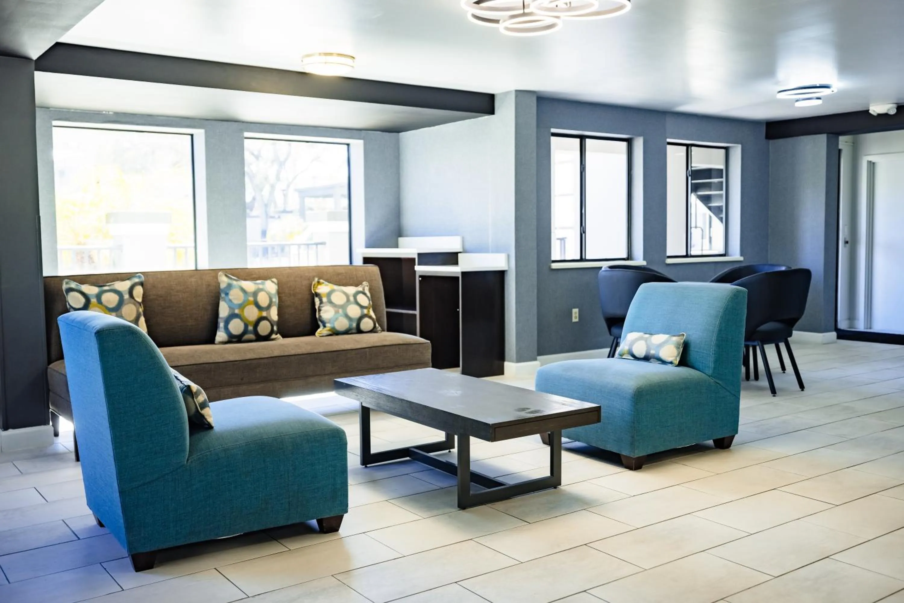 Property building in La Quinta Inn by Wyndham Tampa Near Busch Gardens