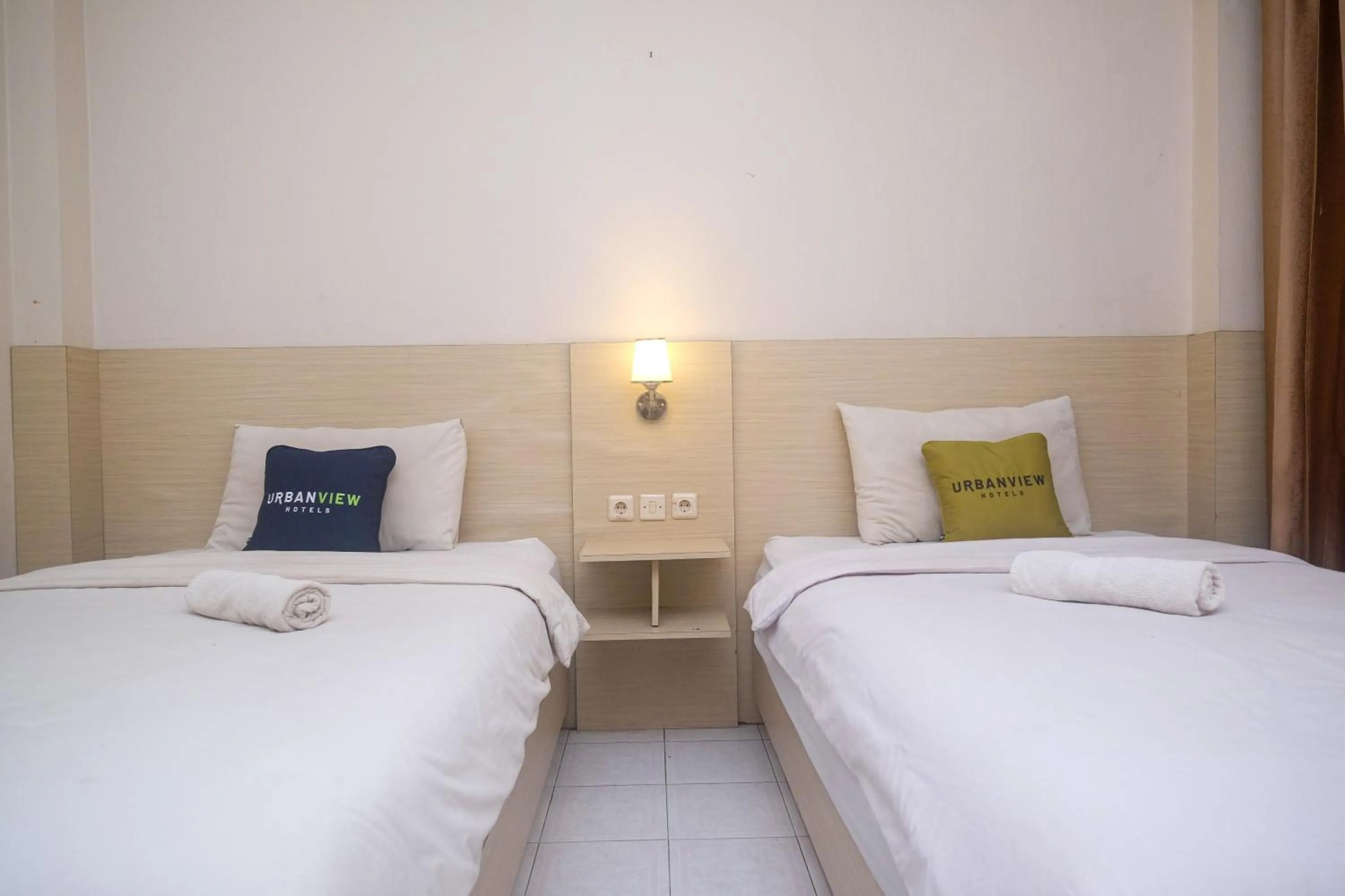 Bedroom, Bed in Urbanview Hotel Pondok Anggun Yogyakarta by RedDoorz