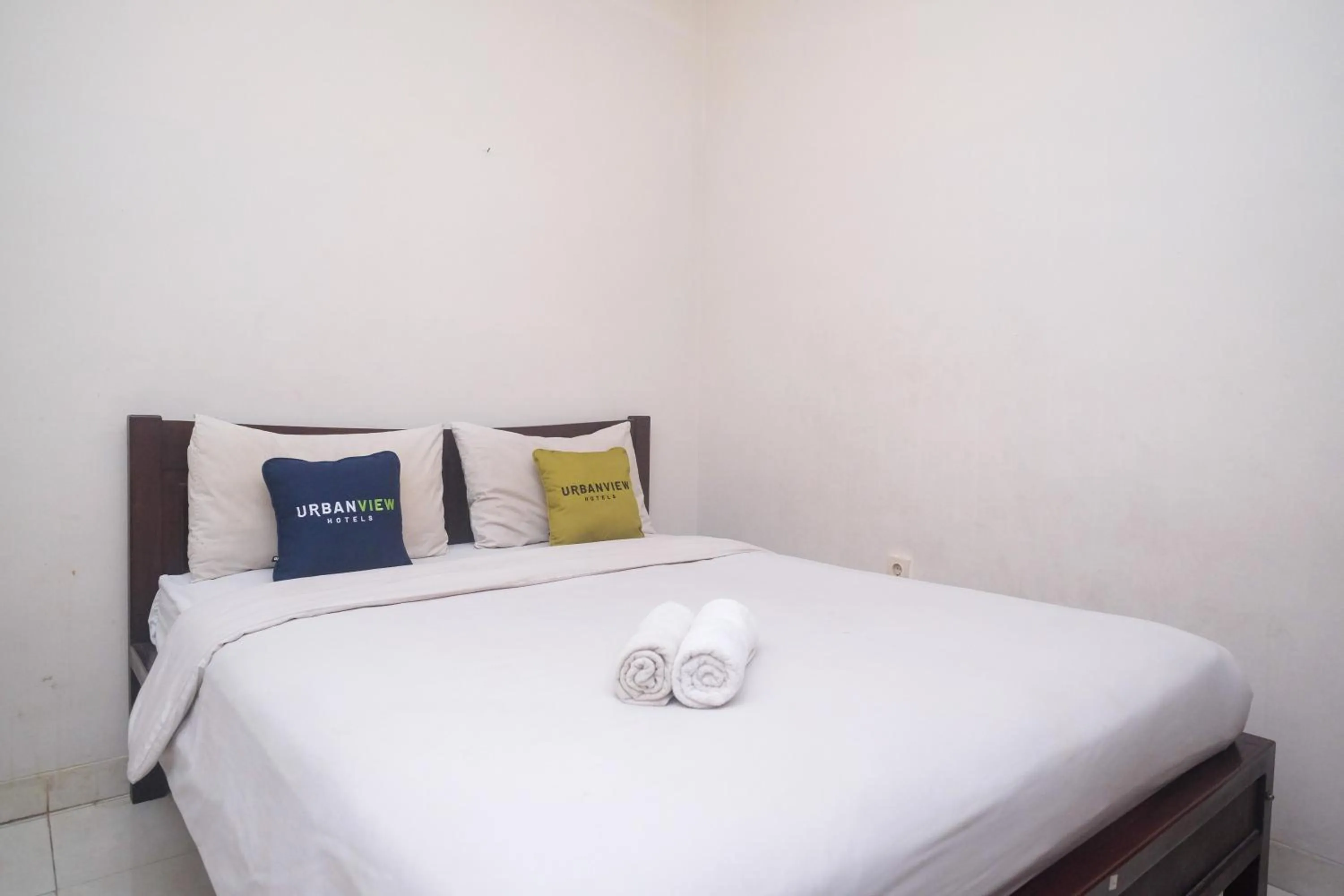 Bedroom, Bed in Urbanview Hotel Pondok Anggun Yogyakarta by RedDoorz