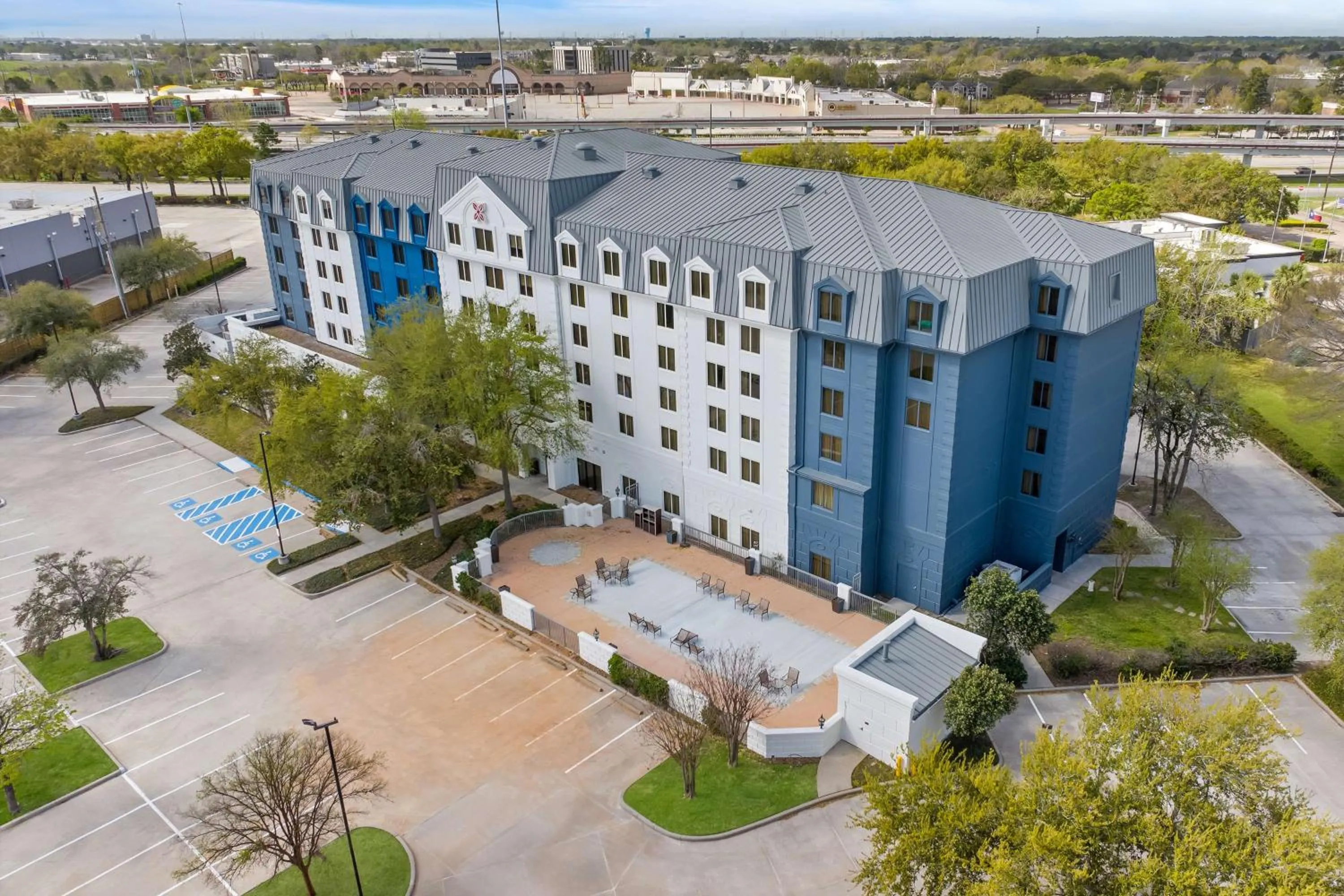 Property building in Hilton Garden Inn Houston Northwest