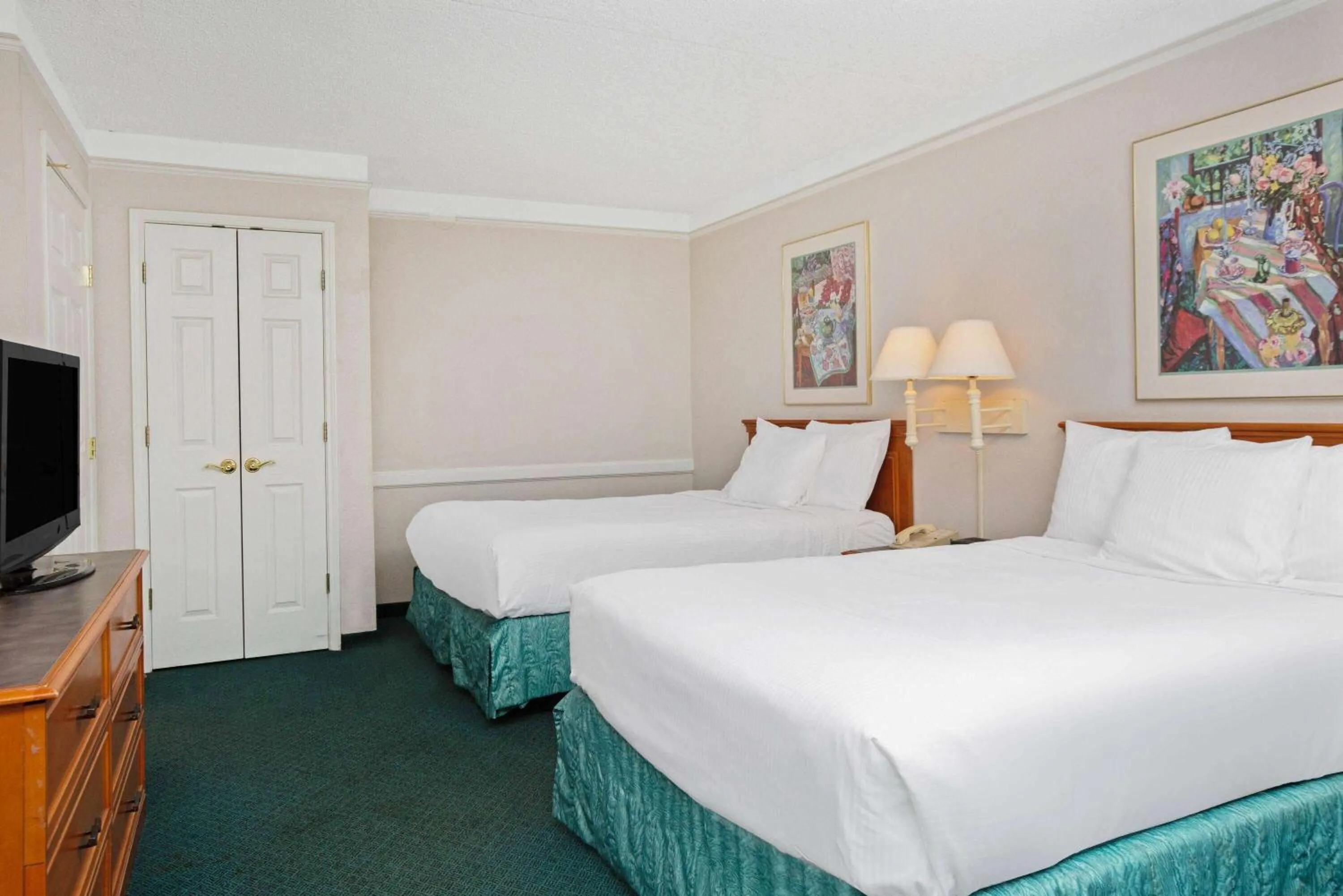 Photo of the whole room, Bed in La Quinta Inn by Wyndham Reno