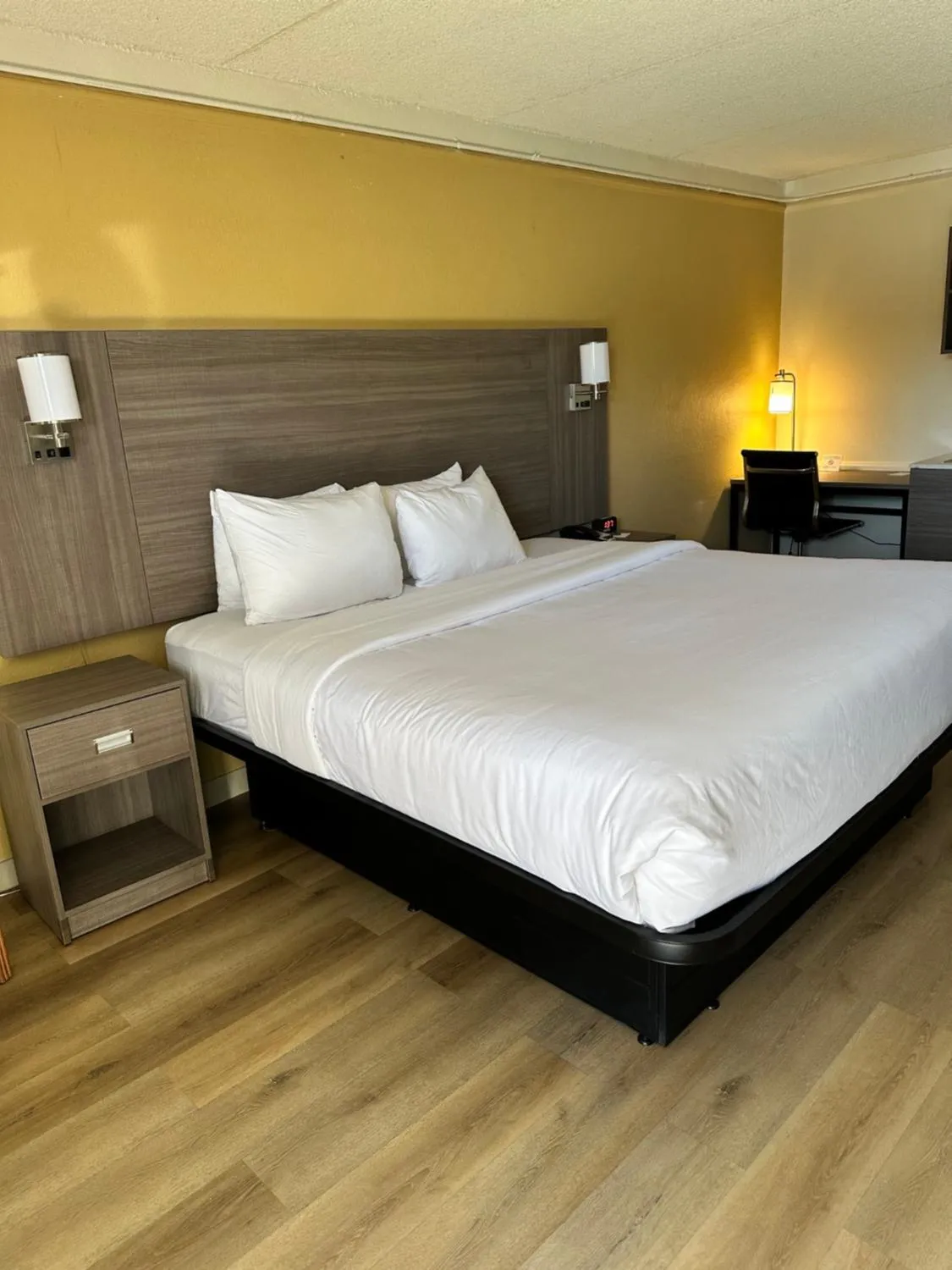 Bedroom, Bed in Quality Inn Aurora Denver