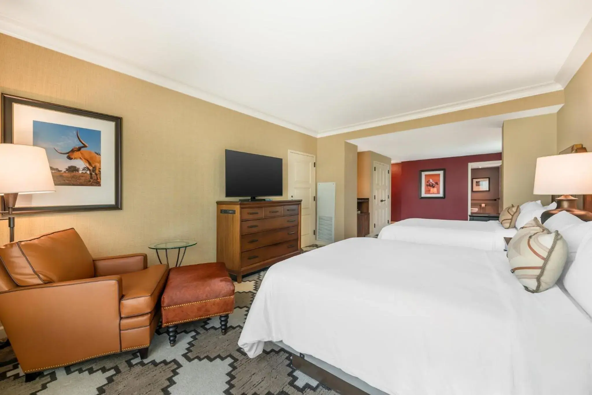 Classic Deluxe Room 2 Queen Beds in Omni Fort Worth Hotel Classic Deluxe Room 2 Queen Beds in Omni Fort Worth Hotel