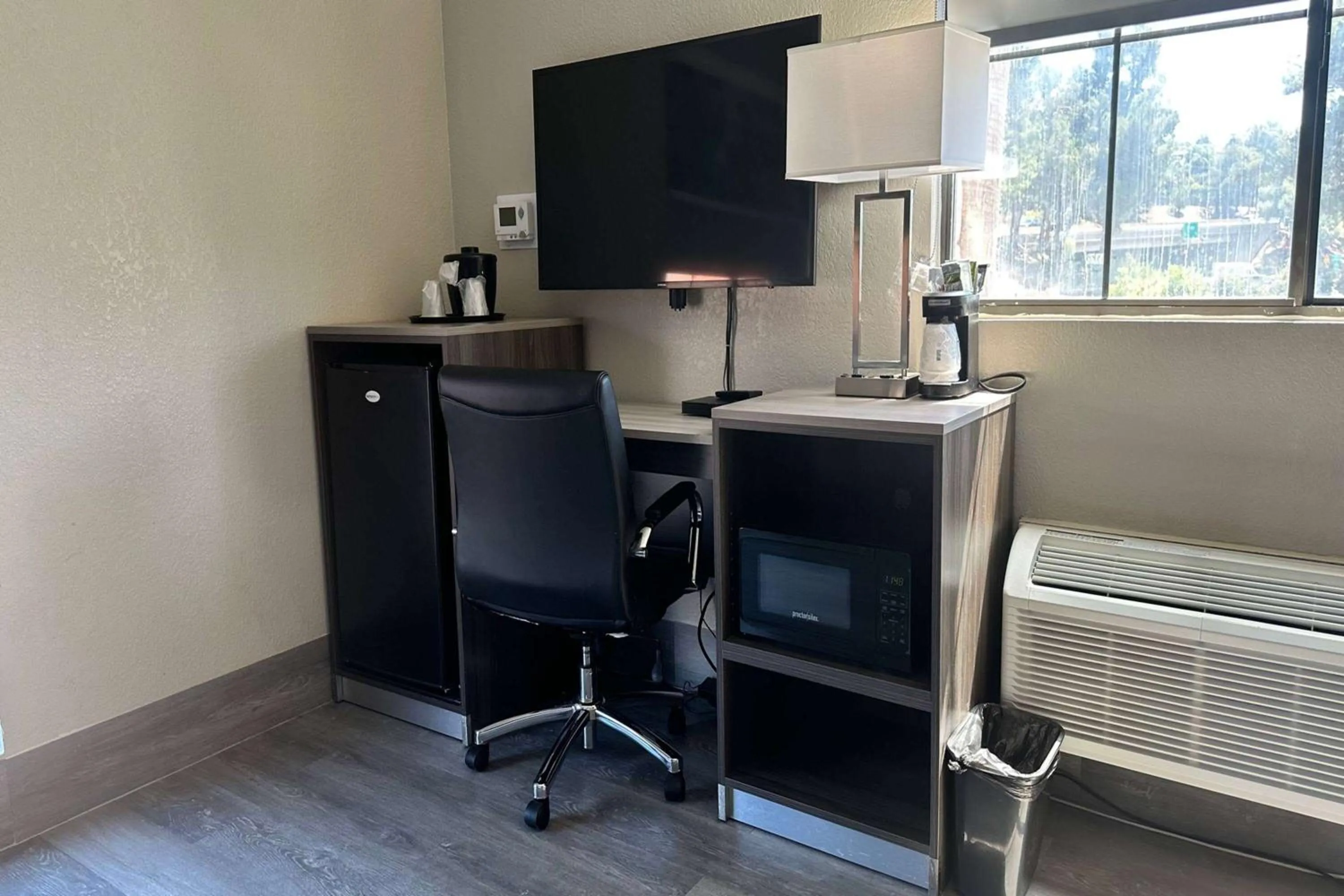 Photo of the whole room in Days Inn by Wyndham San Diego Vista