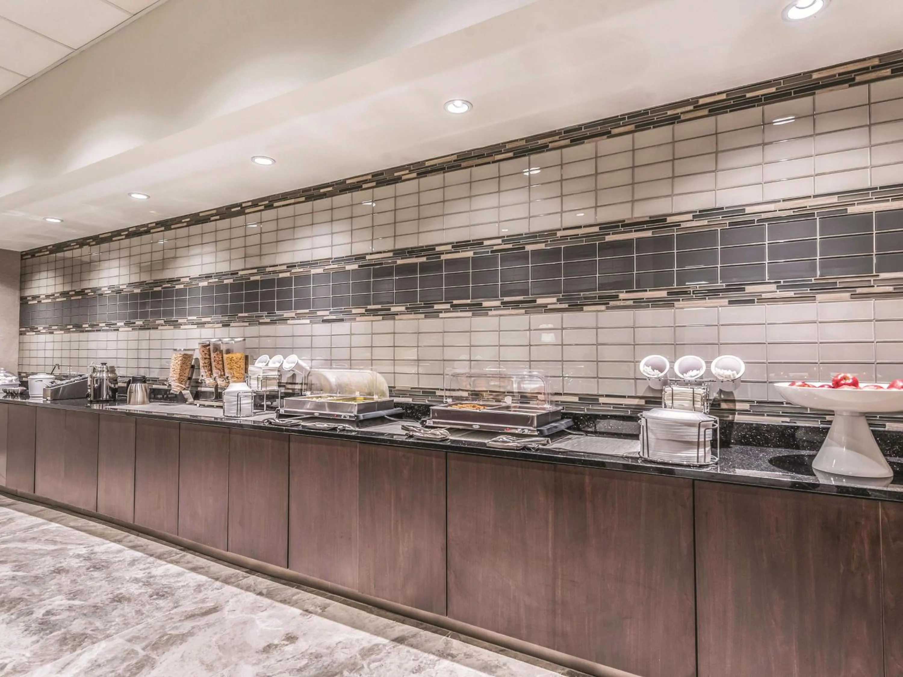 Restaurant/places to eat in La Quinta by Wyndham Cincinnati Sharonville