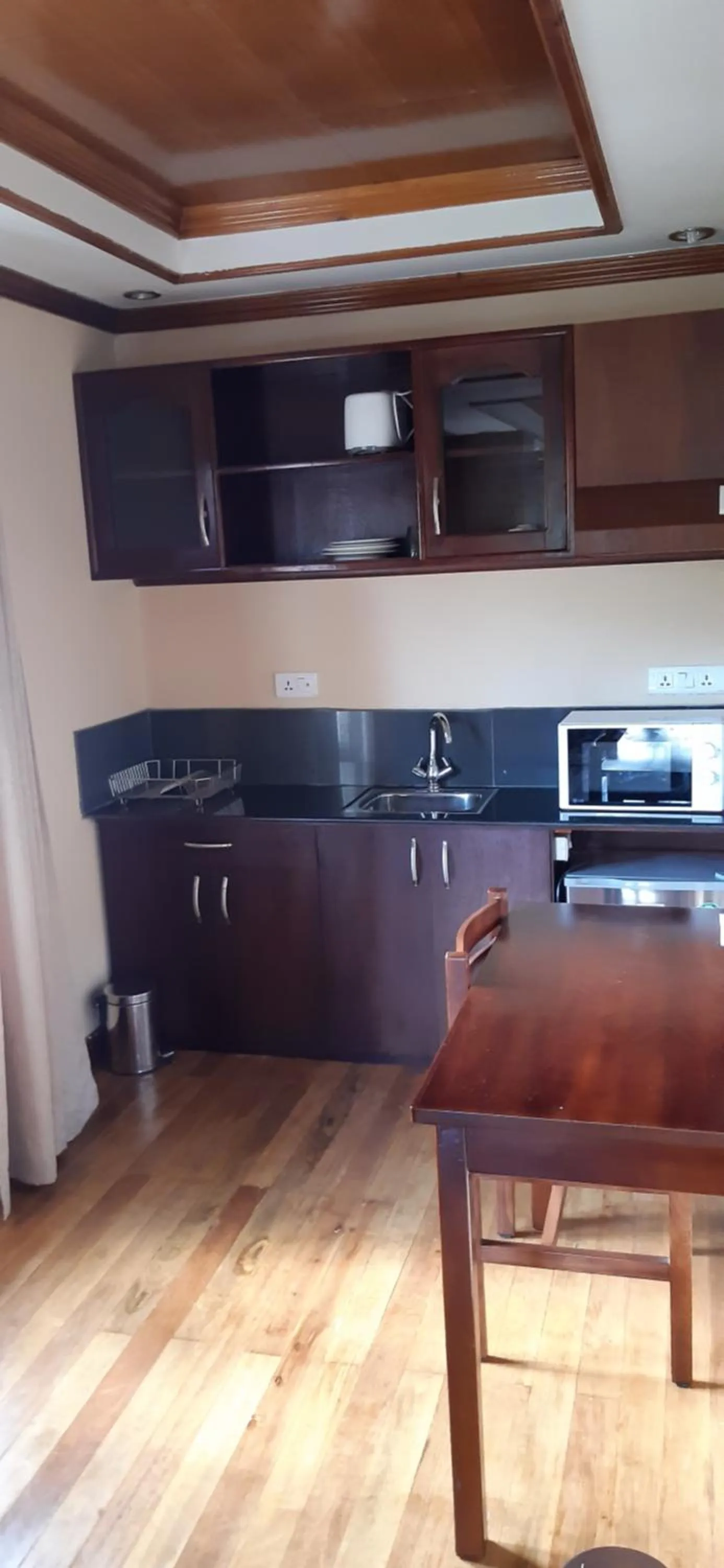 Kitchen or kitchenette in Kisa Villa