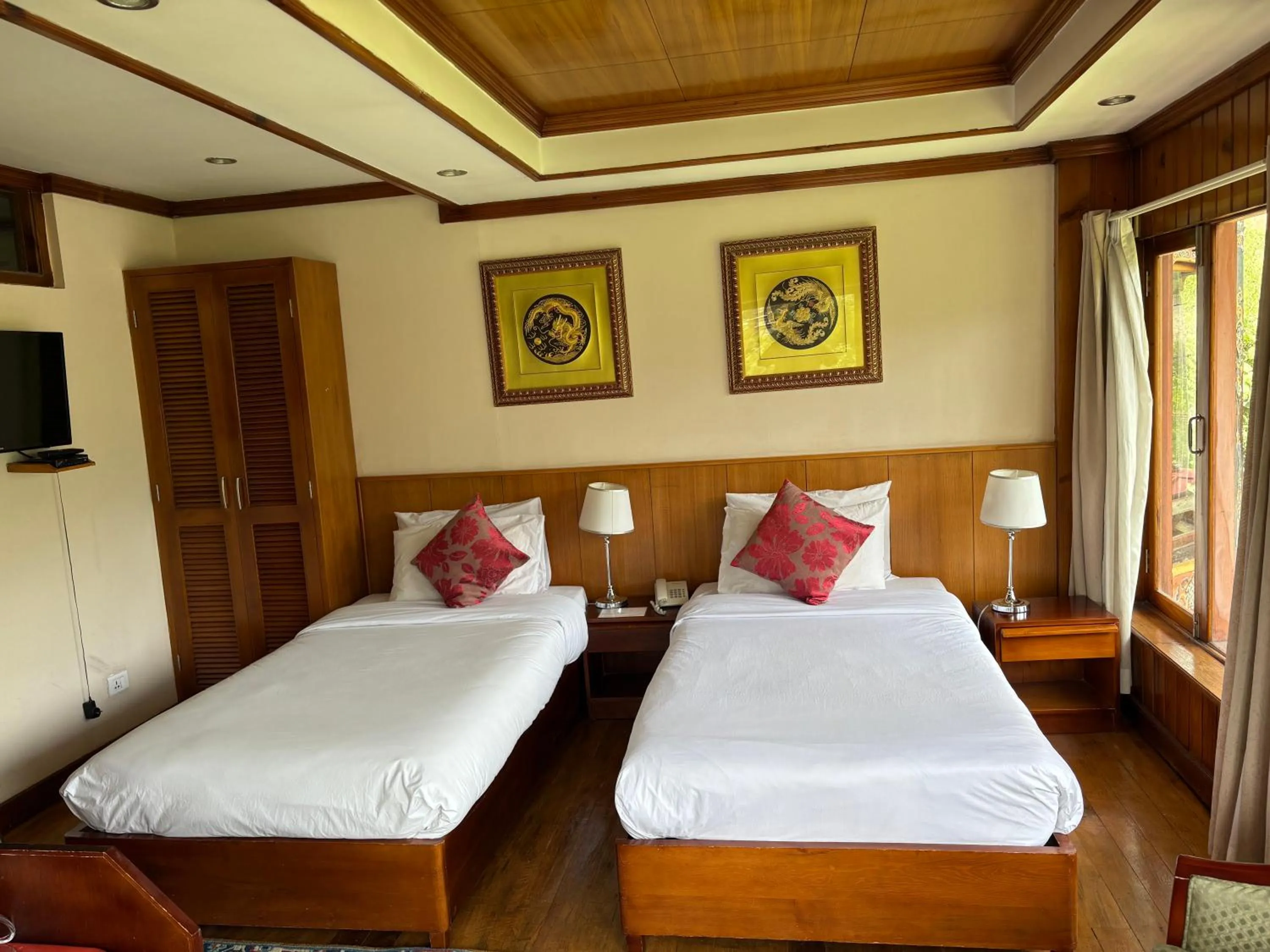 Bed in Kisa Villa