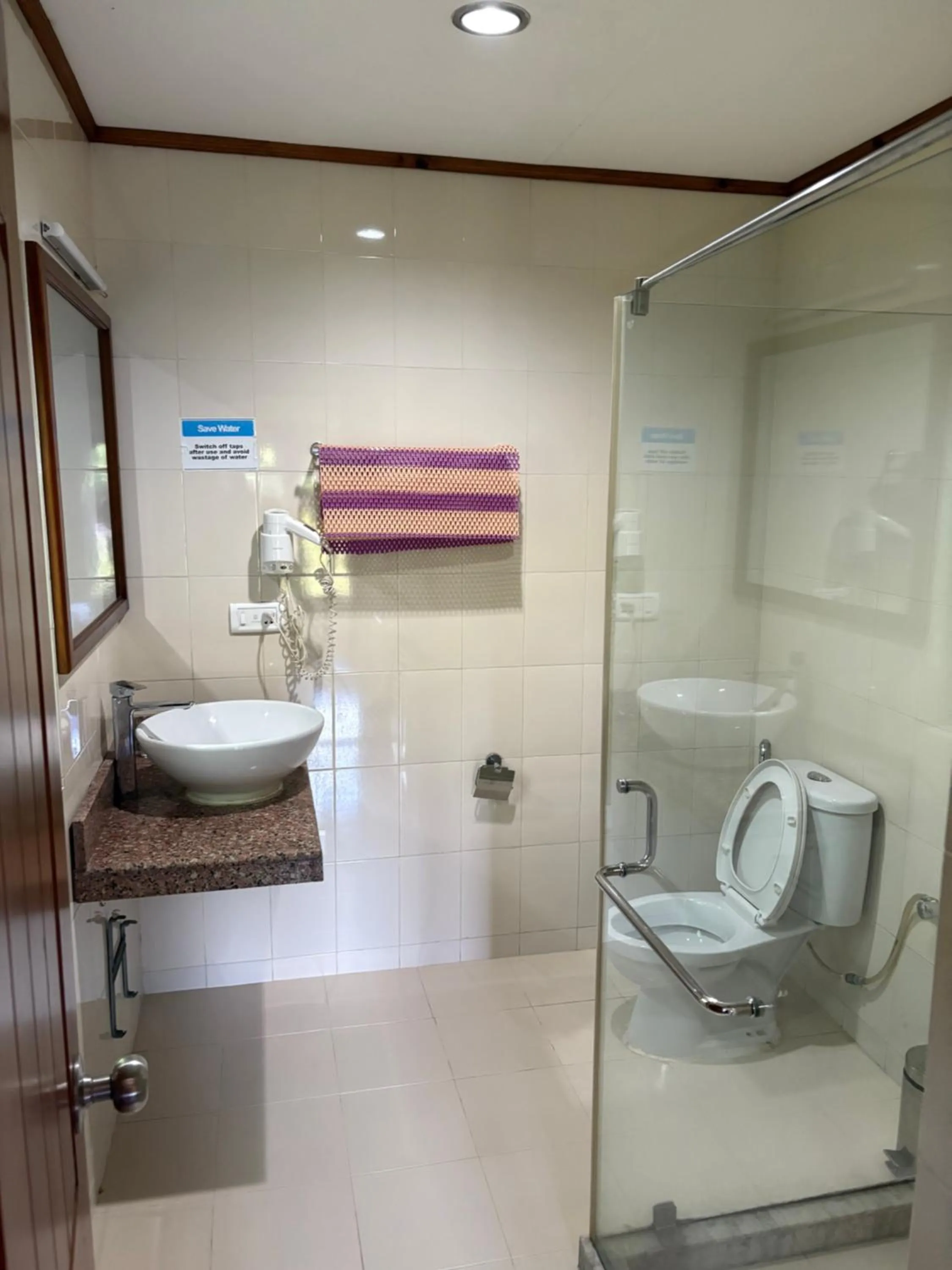 Shower in Kisa Villa