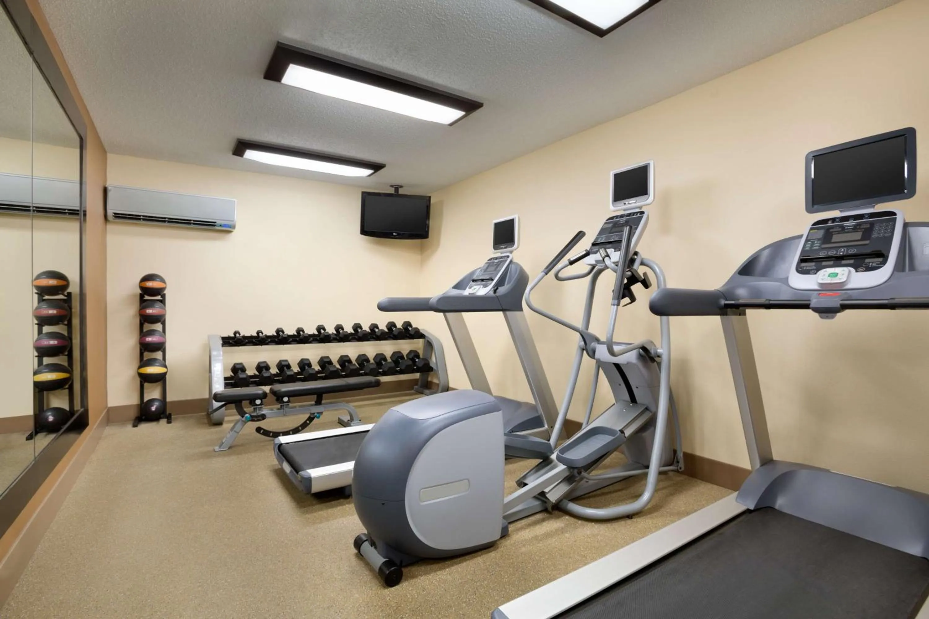 Fitness centre/facilities in Homewood Suites by Hilton Houston-Willowbrook Mall