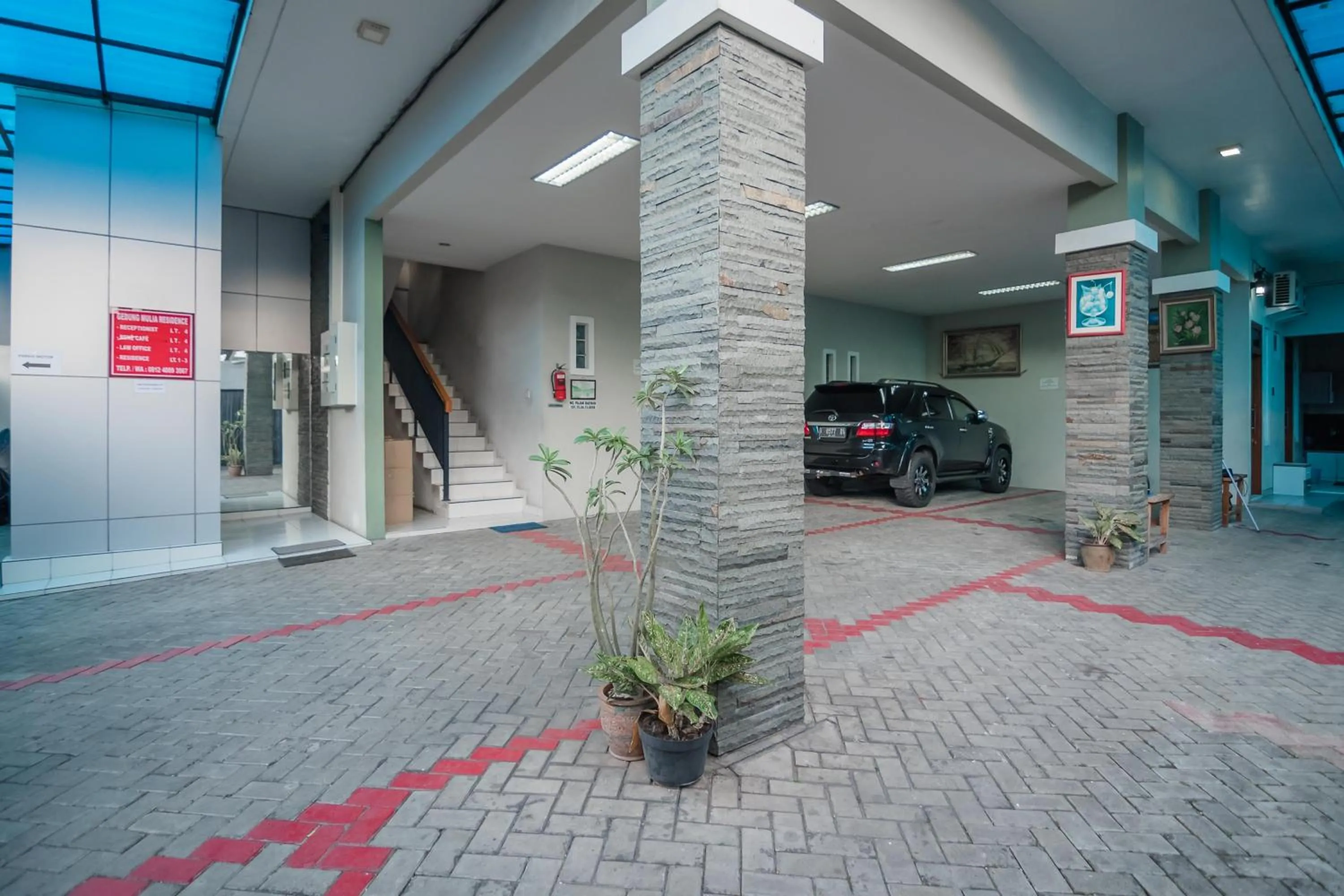 Facade/entrance in RedDoorz Plus near Semanggi