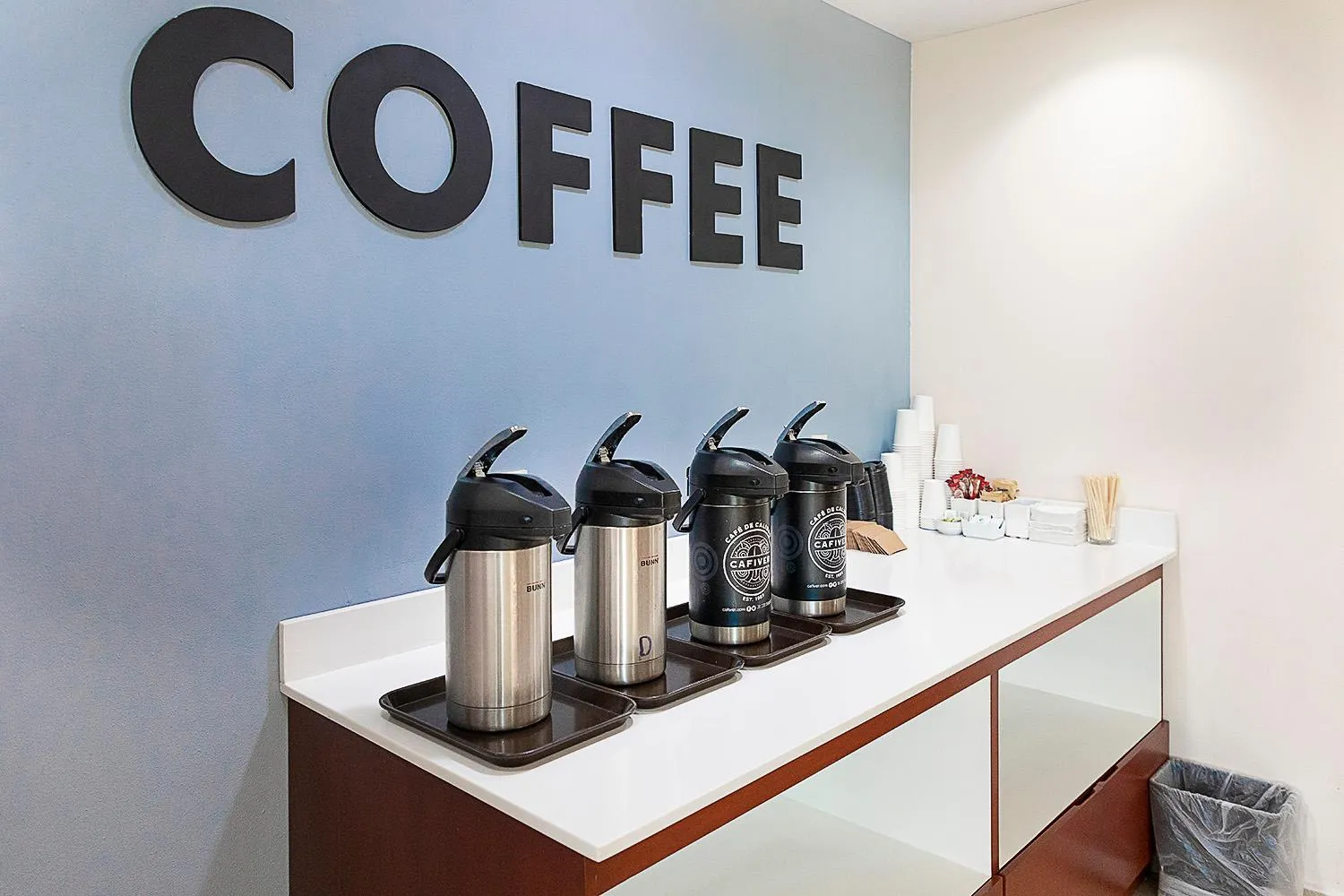 Coffee/tea facilities in Staybridge Suites Queretaro by IHG