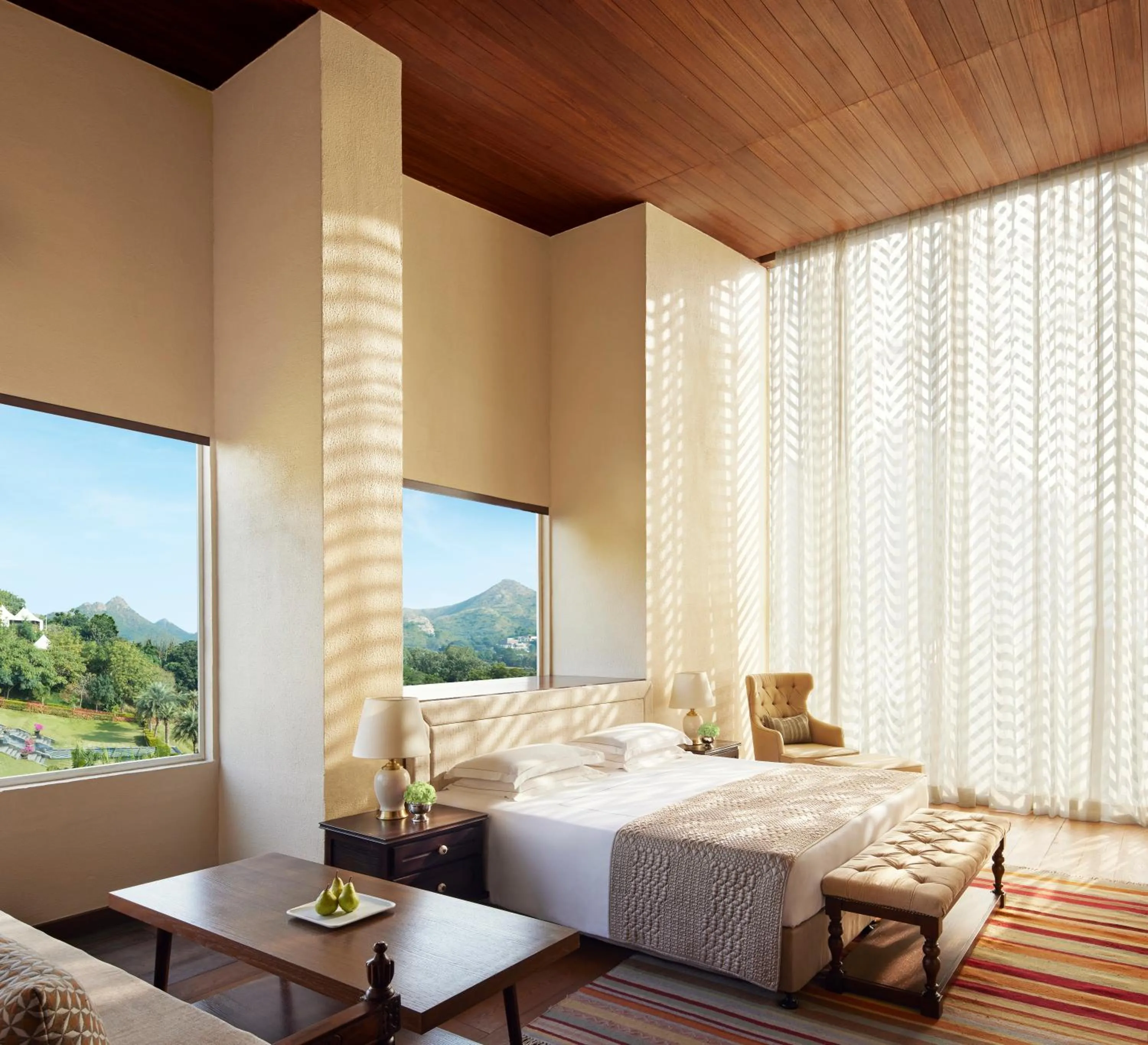 Bed in Taj Aravali Resort & Spa Udaipur