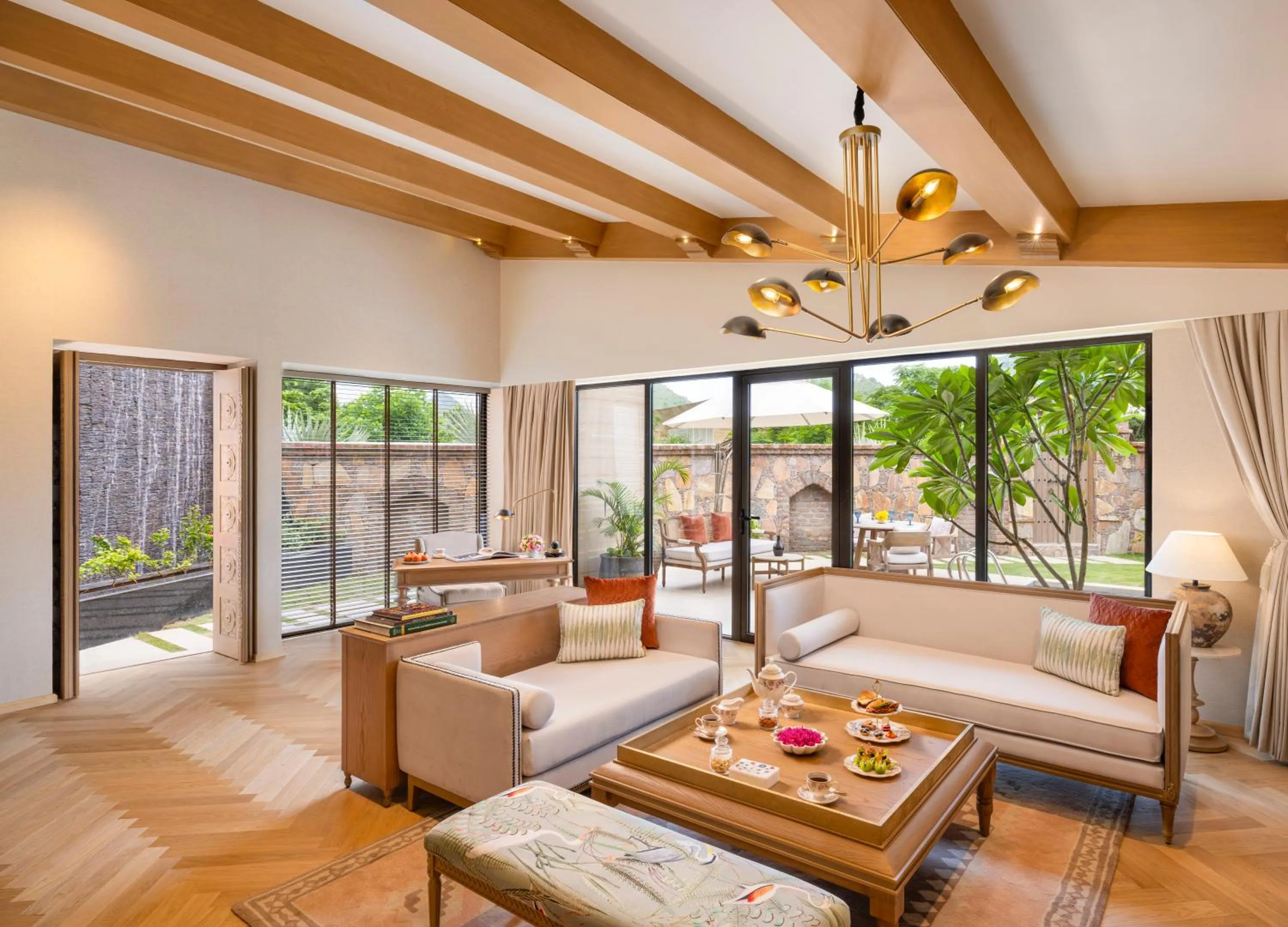 Living room in Taj Aravali Resort & Spa Udaipur