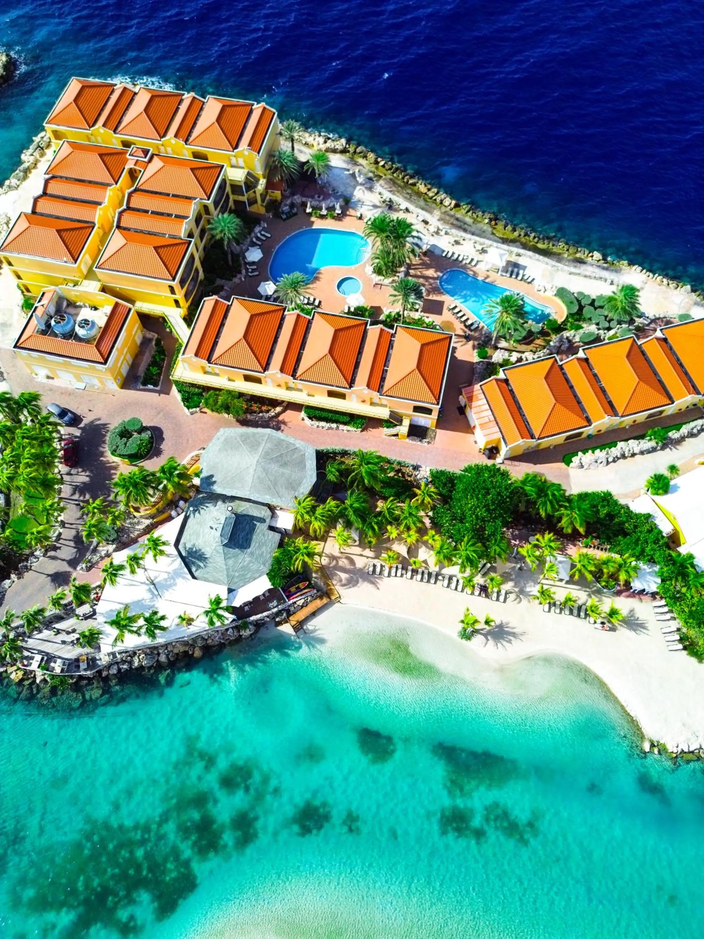 Beach in The Royal Sea Aquarium Resort