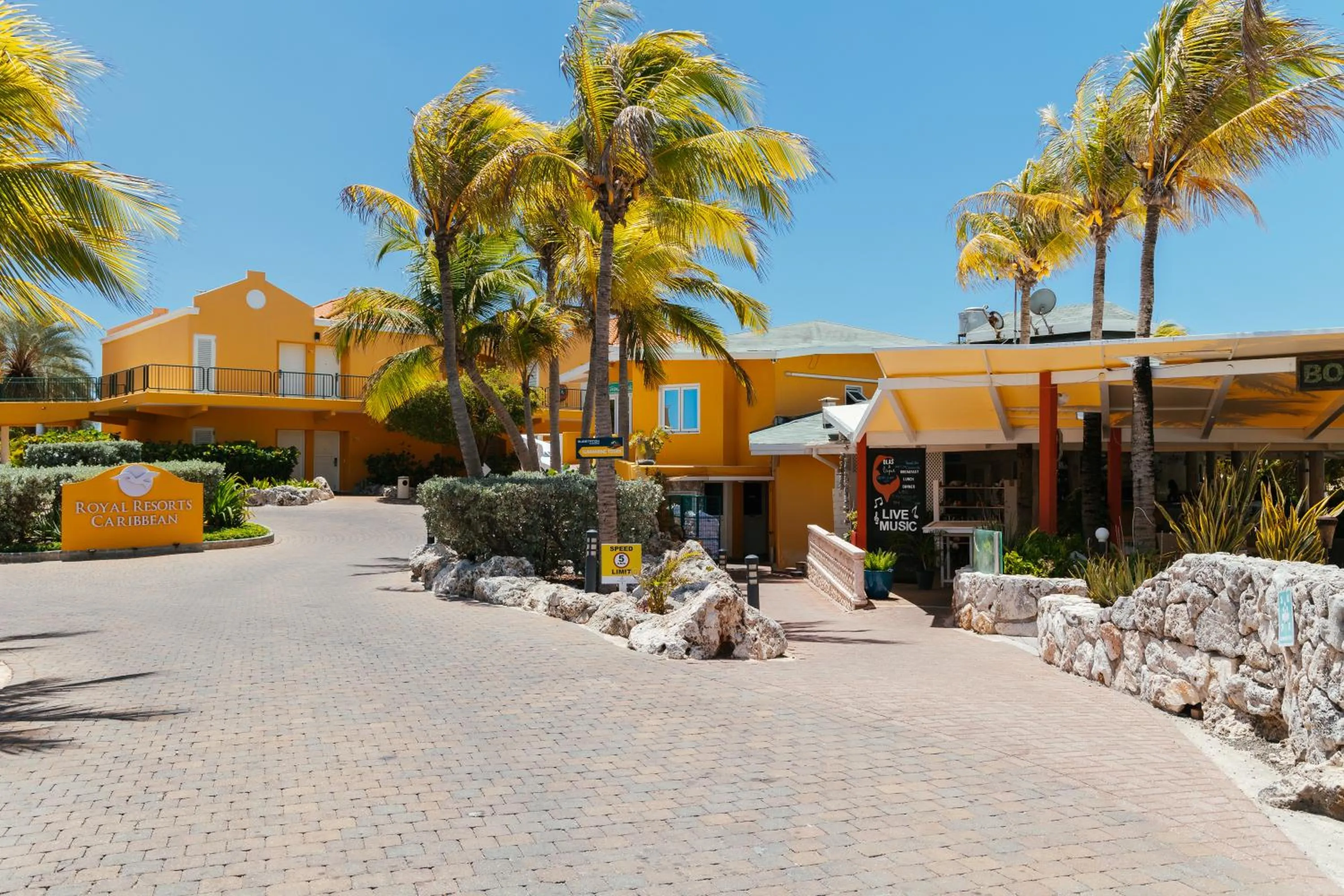 Property building in The Royal Sea Aquarium Resort