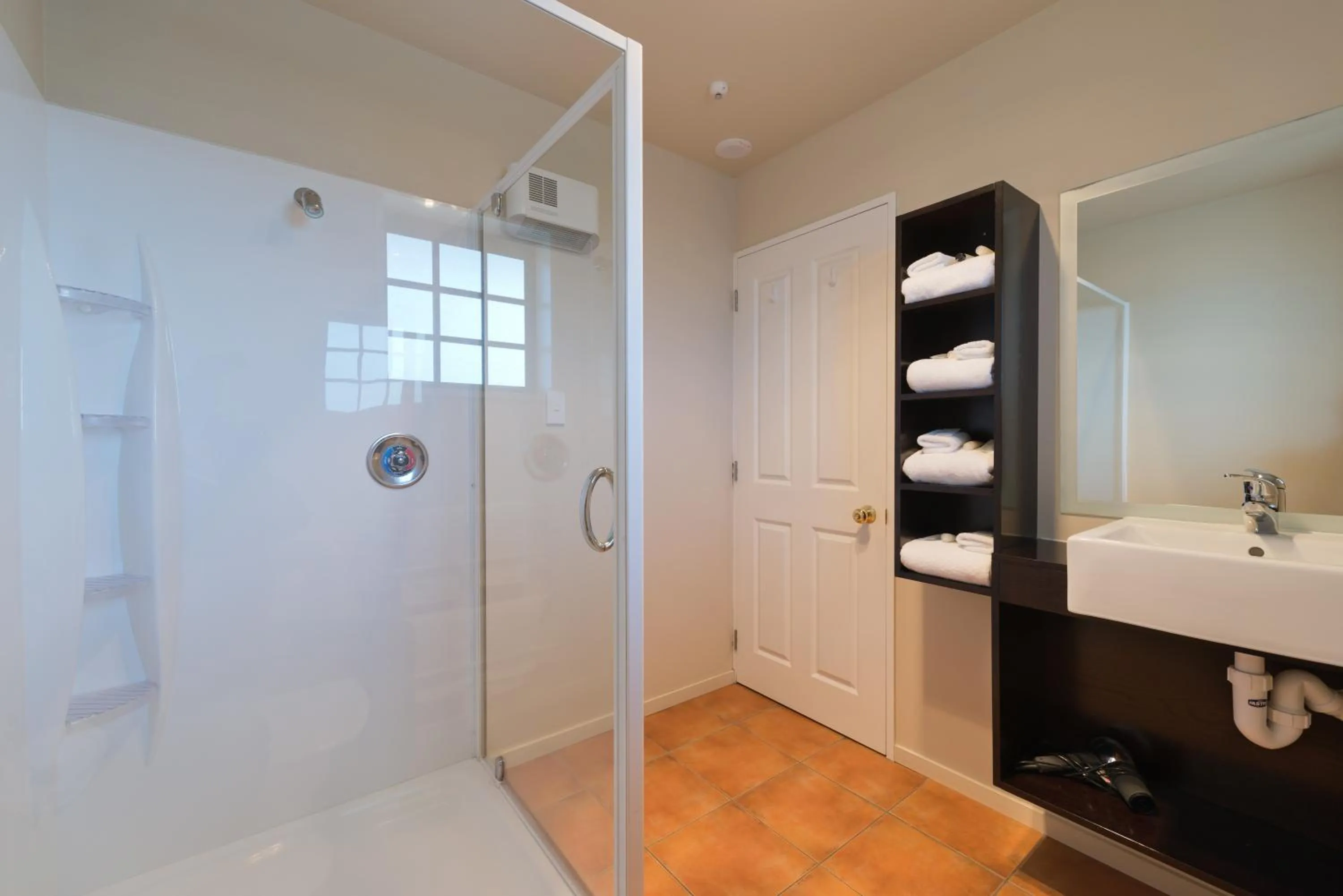 Day in Lobster Inn Motel