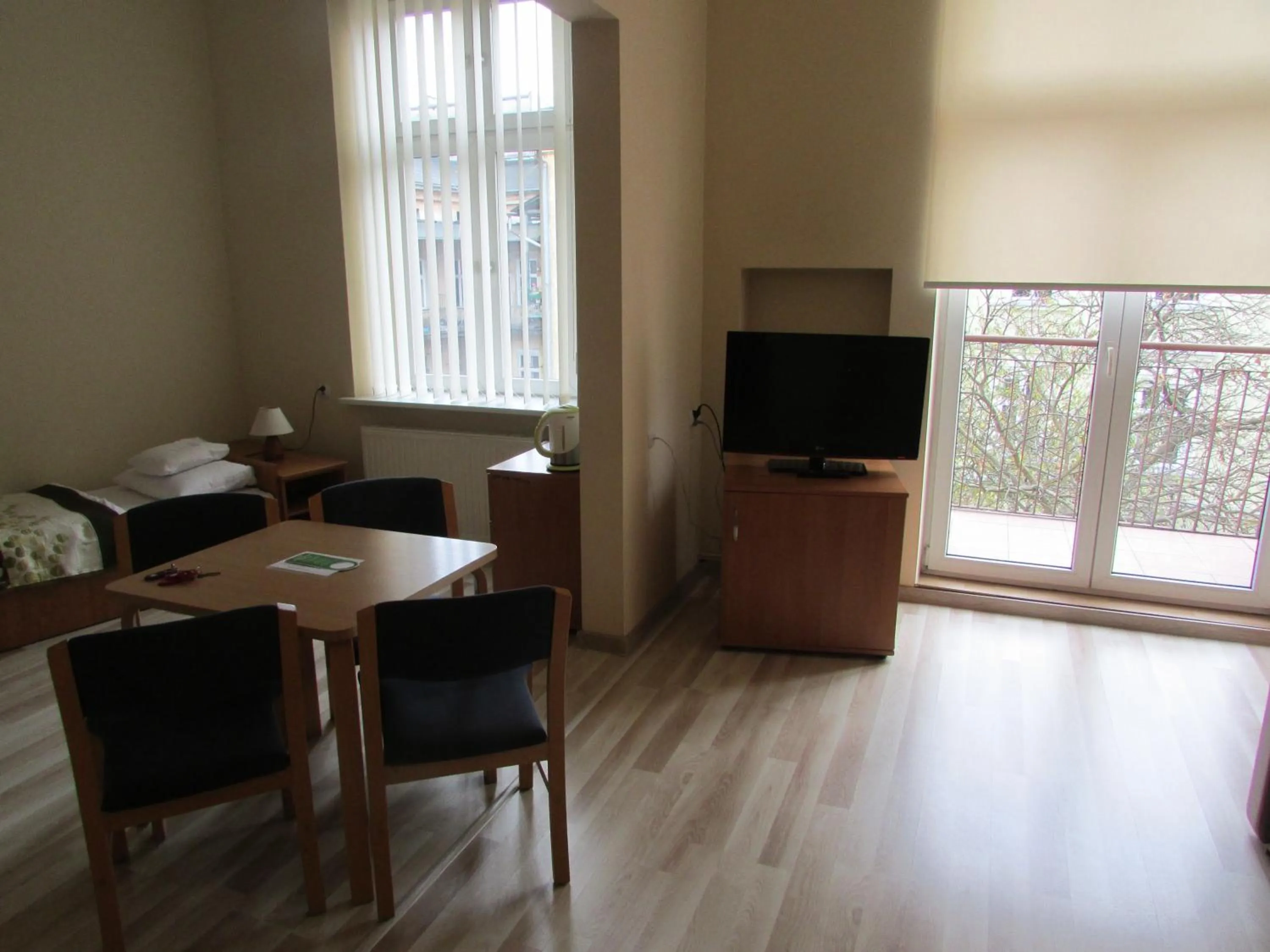 TV and multimedia in CDR