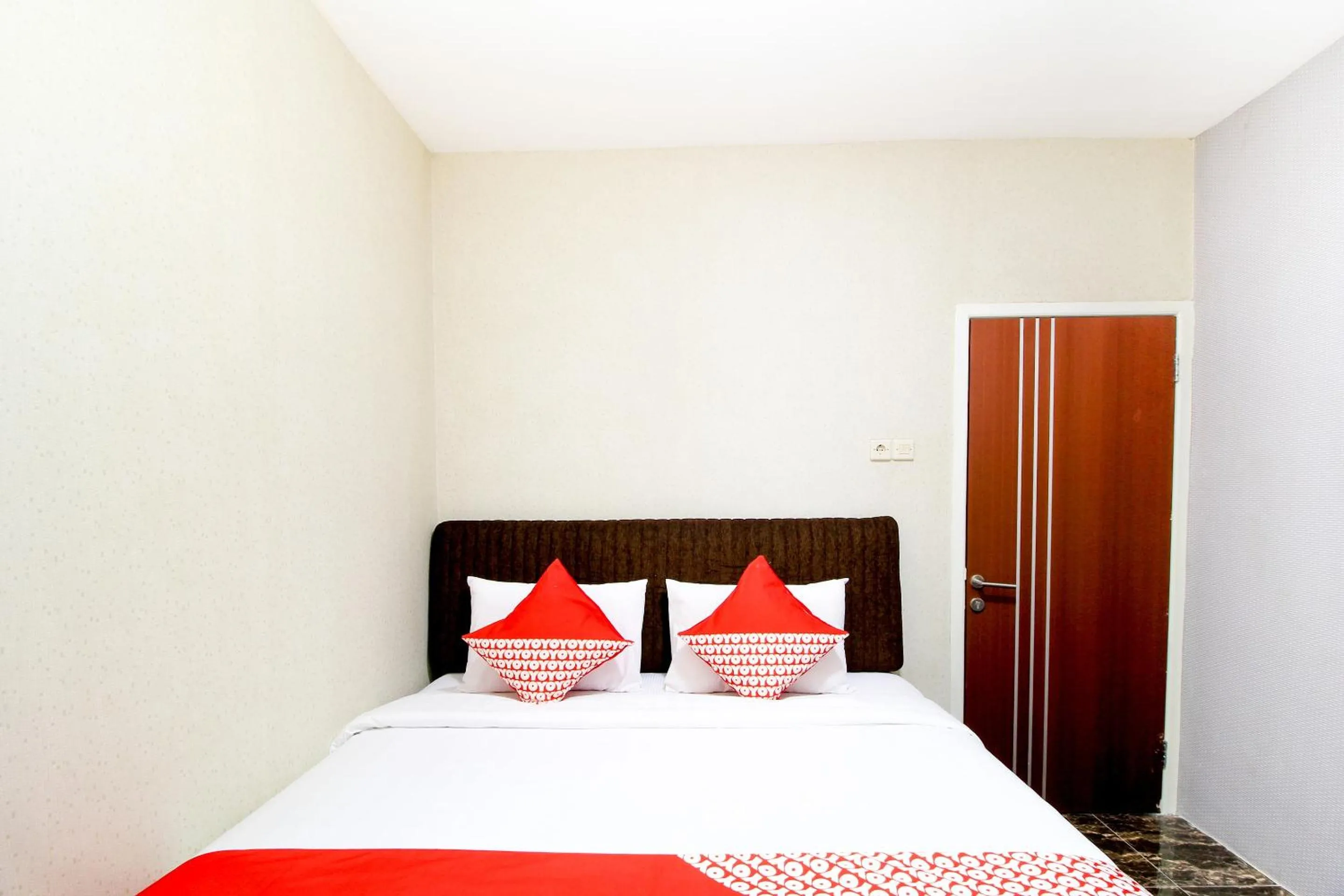 Bedroom, Bed in Capital O 217 A1 Hotel