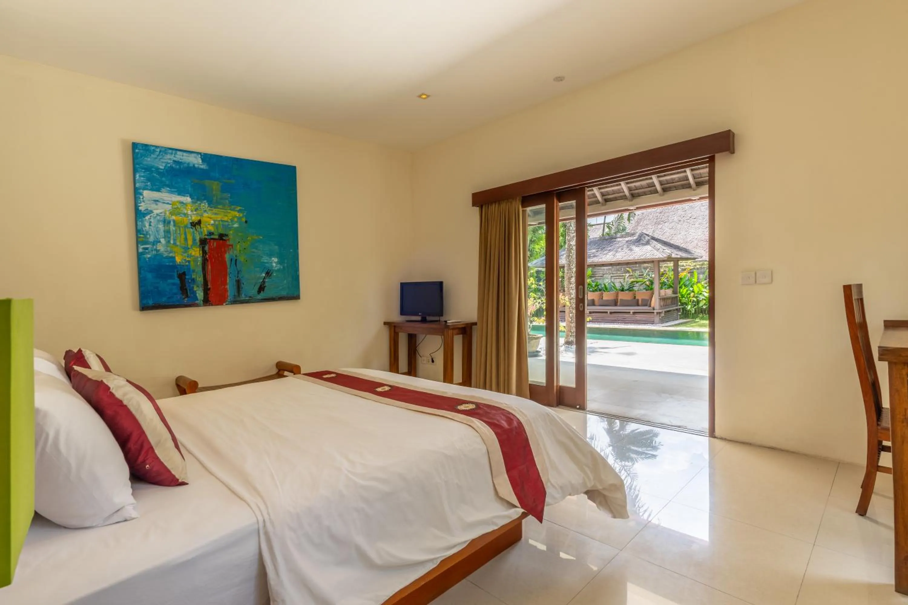 Bedroom, Bed in Anyar Estate