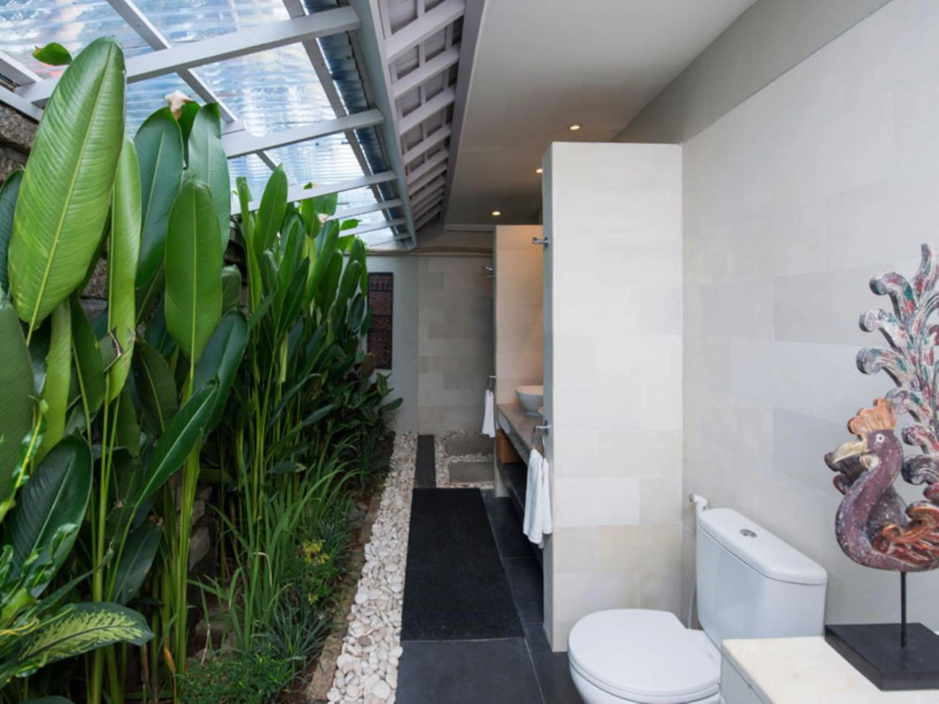 Bathroom in Anyar Estate