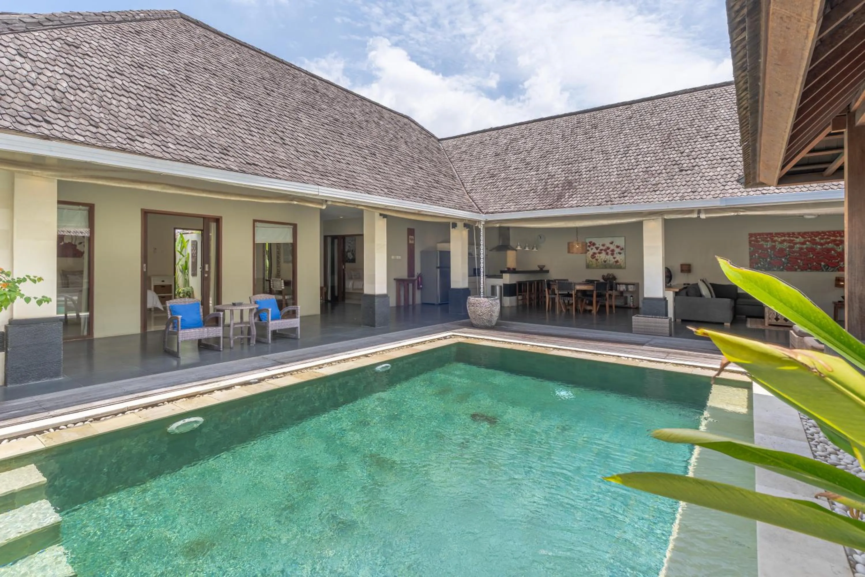 Swimming pool in Anyar Estate