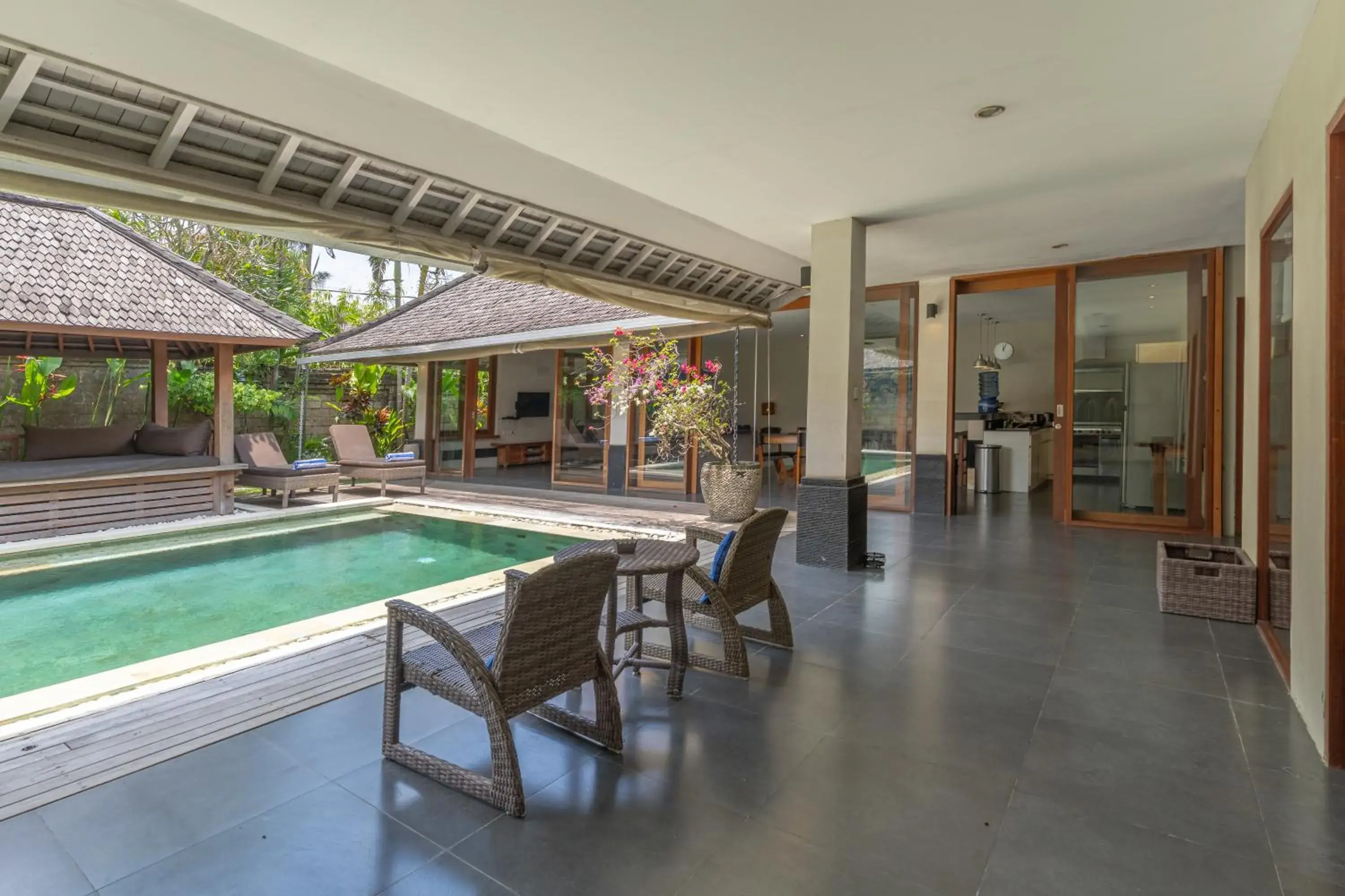Two-Bedroom Villa with Private Pool in Anyar Estate Two-Bedroom Villa with Private Pool in Anyar Estate