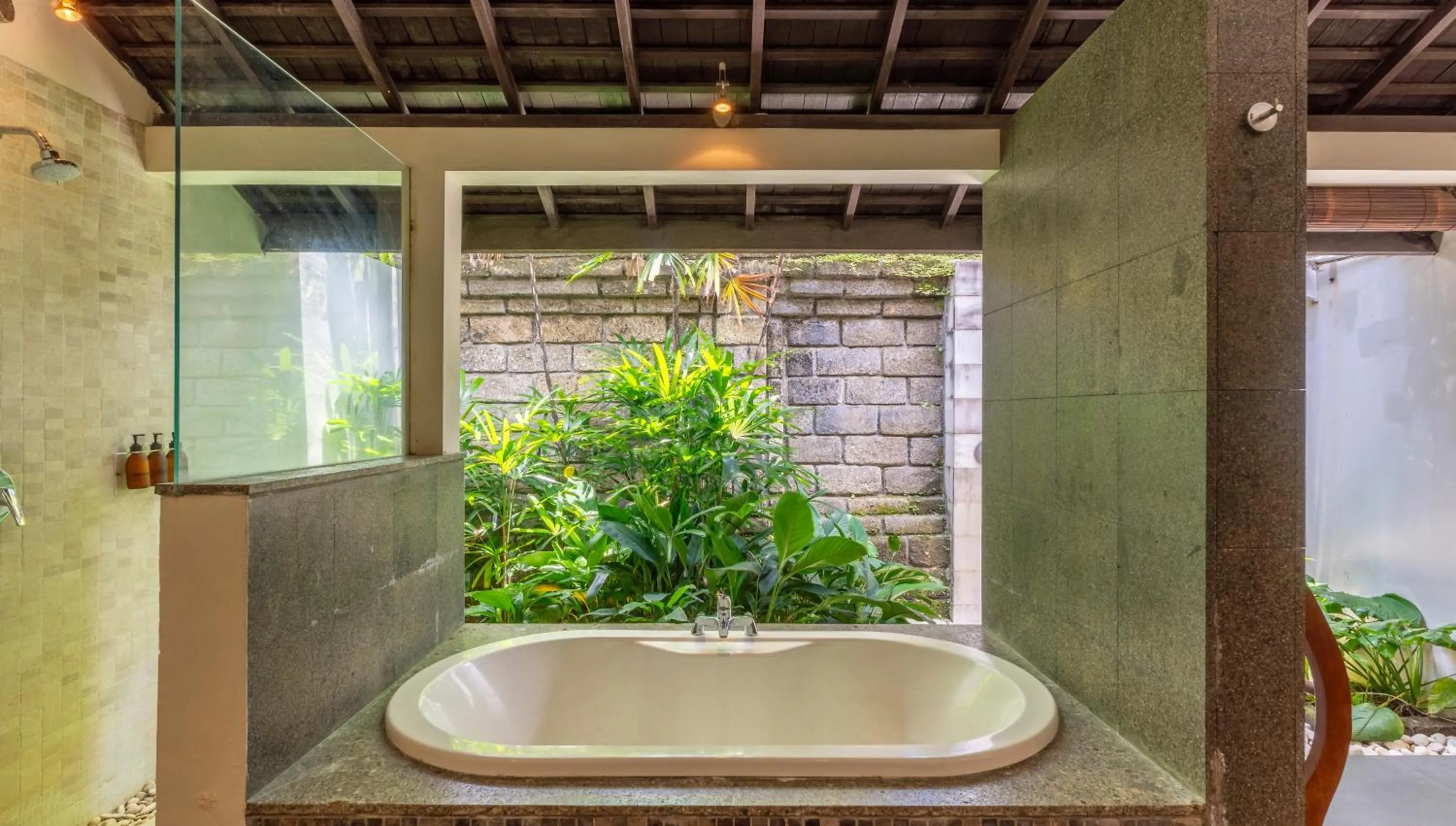 Bathroom in Anyar Estate