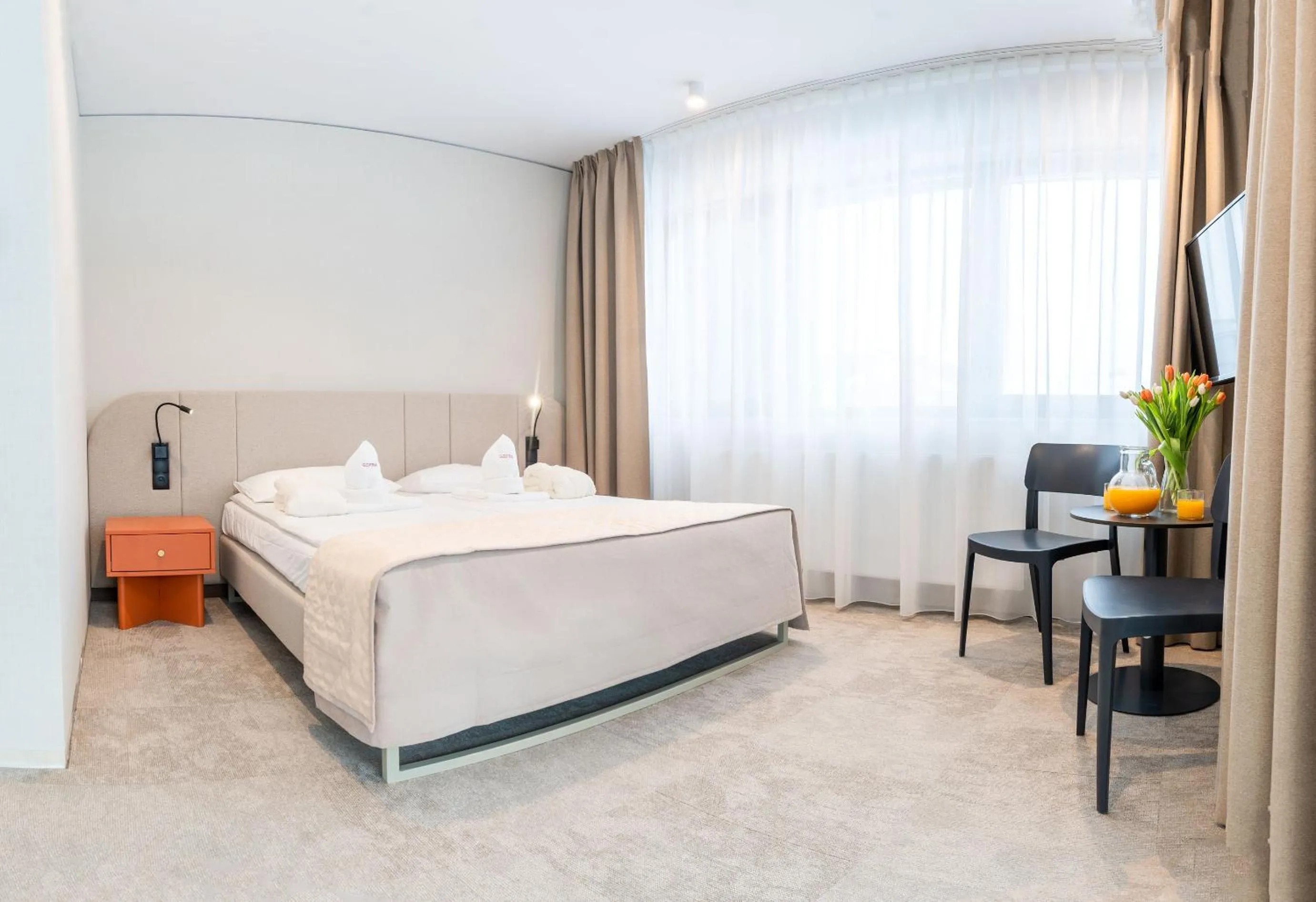 Photo of the whole room, Bed in Instytut Zdrowia Sofra FIT & SPA