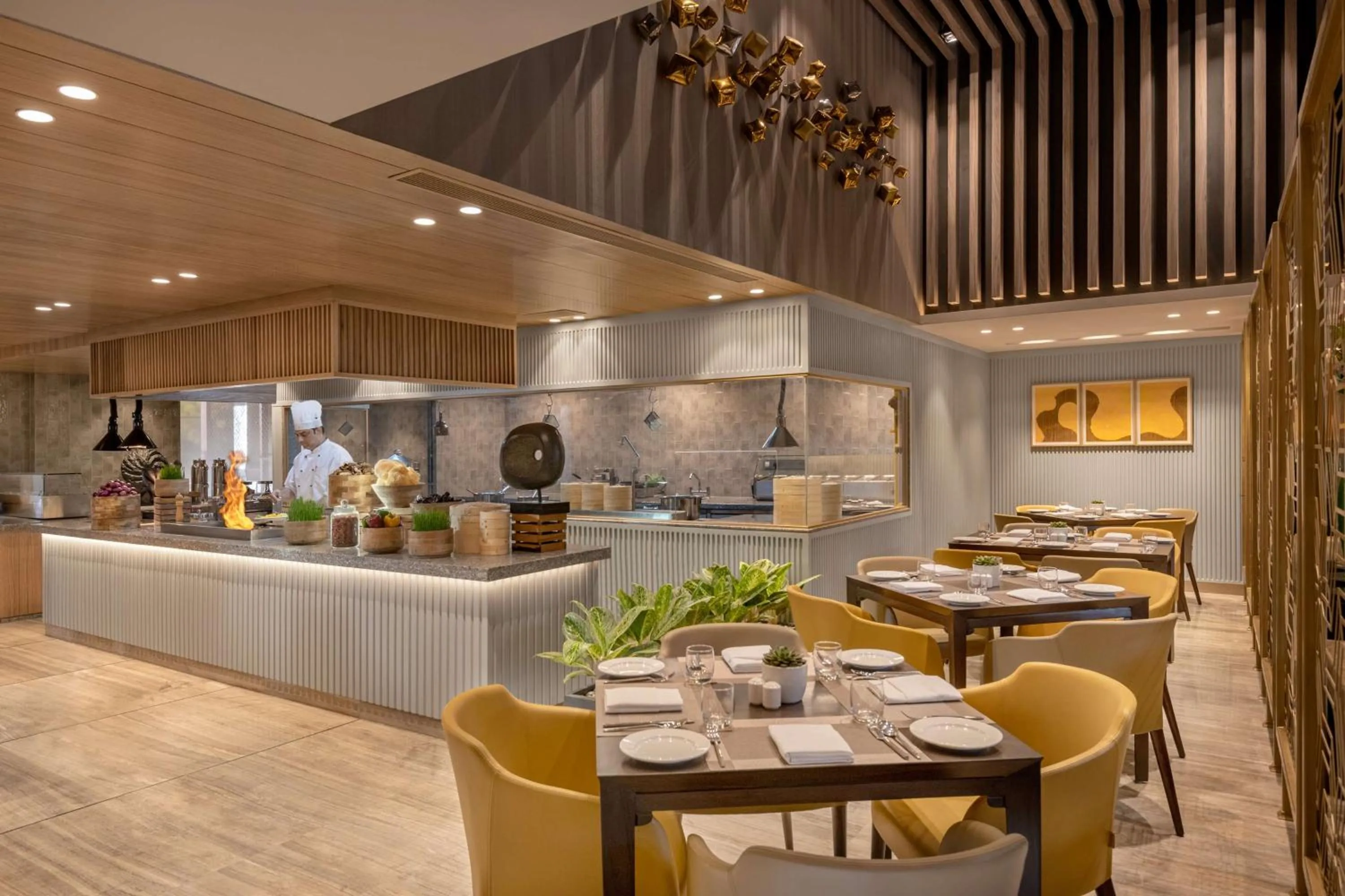 Restaurant/places to eat in Radisson Hotel Sector 29 Gurugram