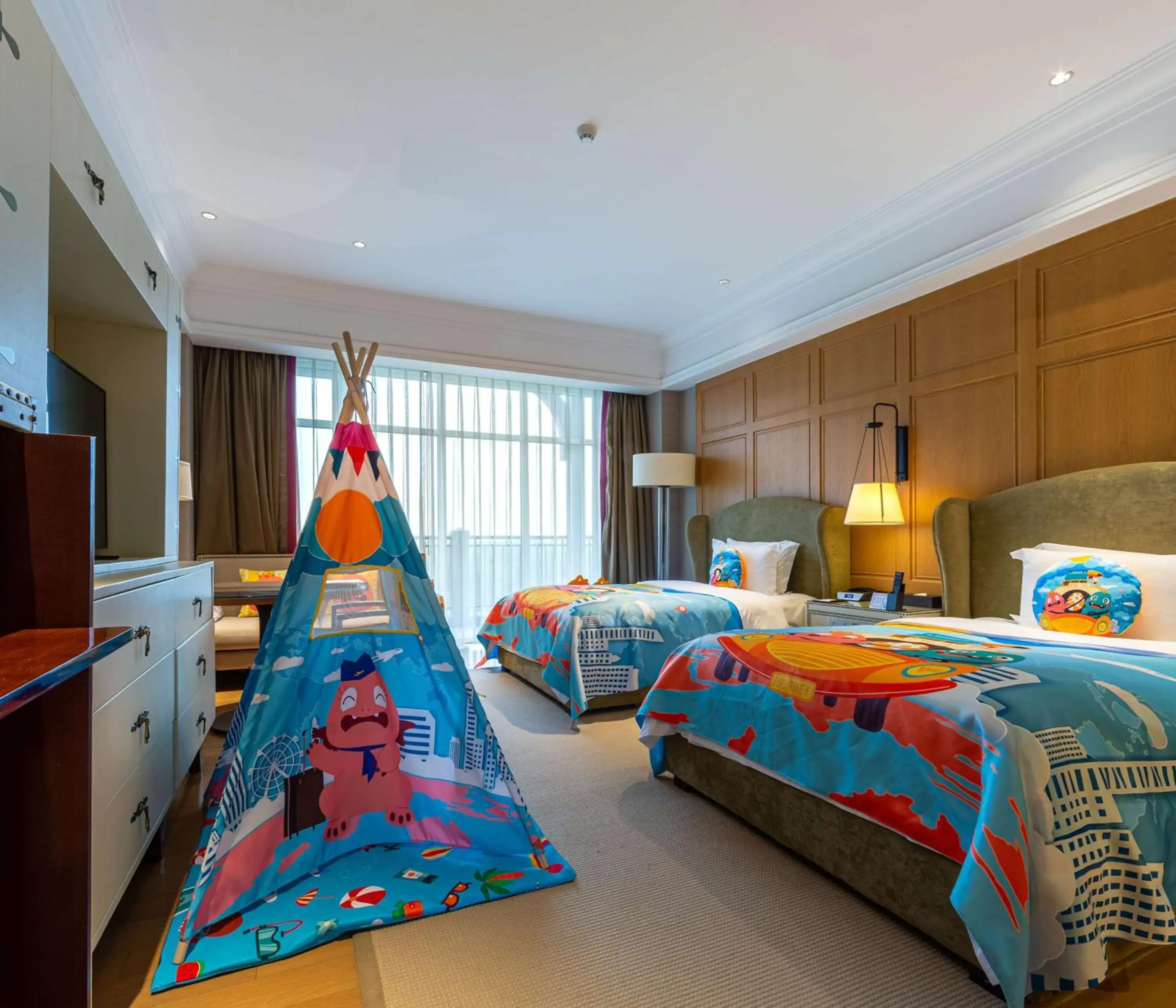 Family Twin Room - Dino Theme in Hilton Wenan Family Twin Room - Dino Theme in Hilton Wenan