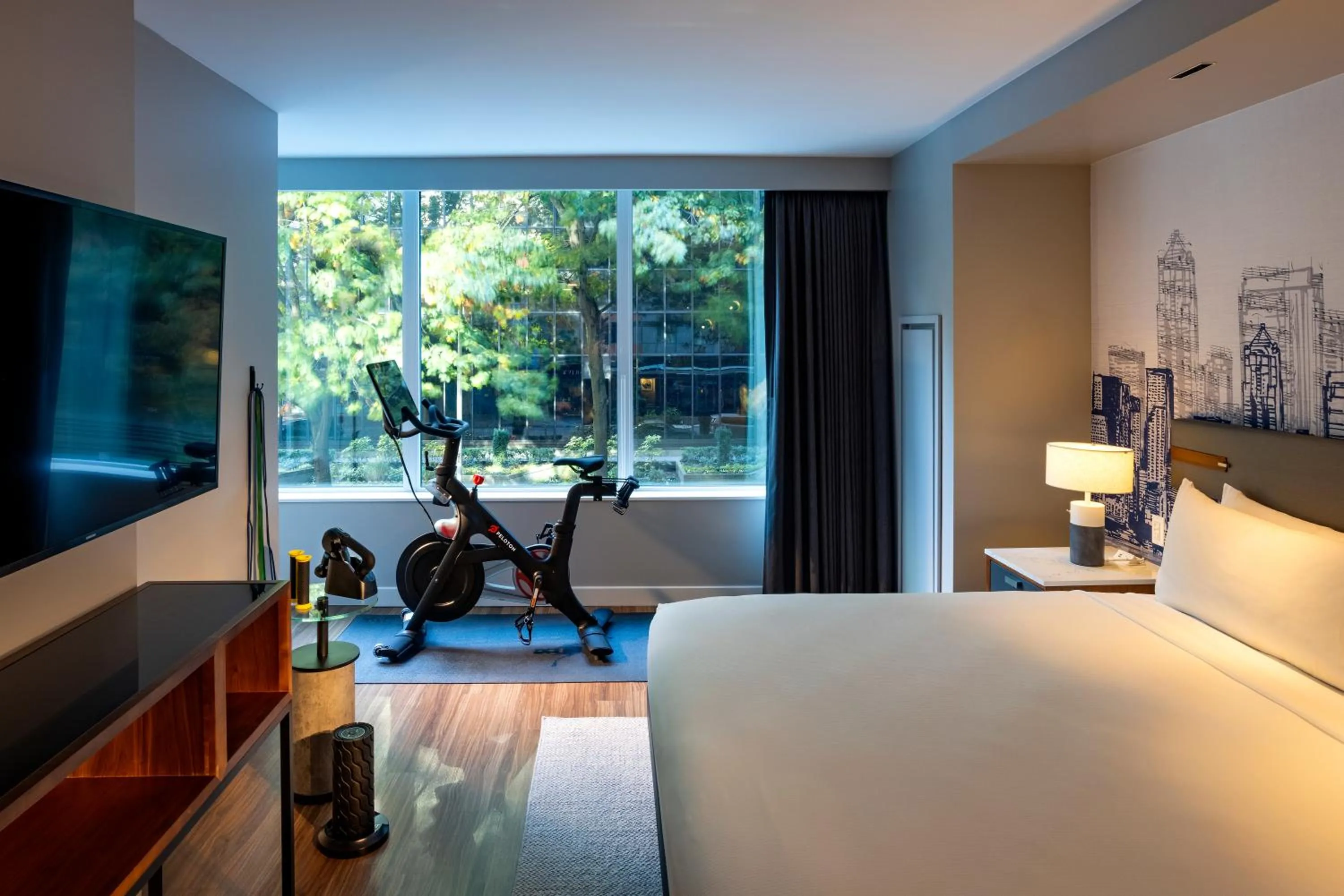 Fitness centre/facilities, Bed in The Sound Hotel Seattle Belltown, Tapestry Collection