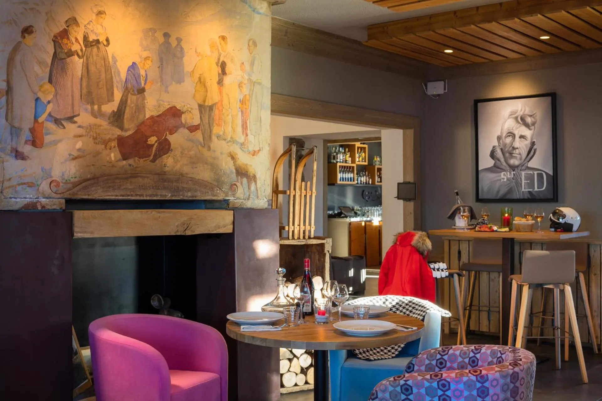 Property building in Hillary Hotel