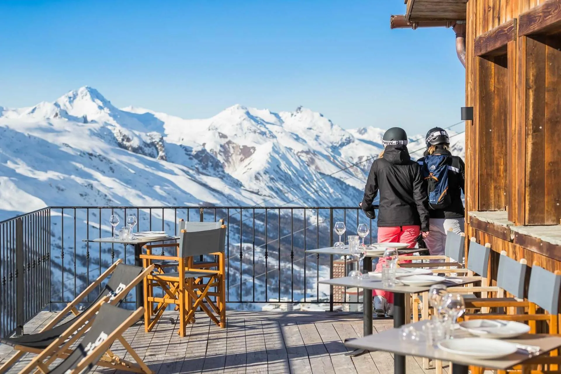Patio in Hillary Hotel