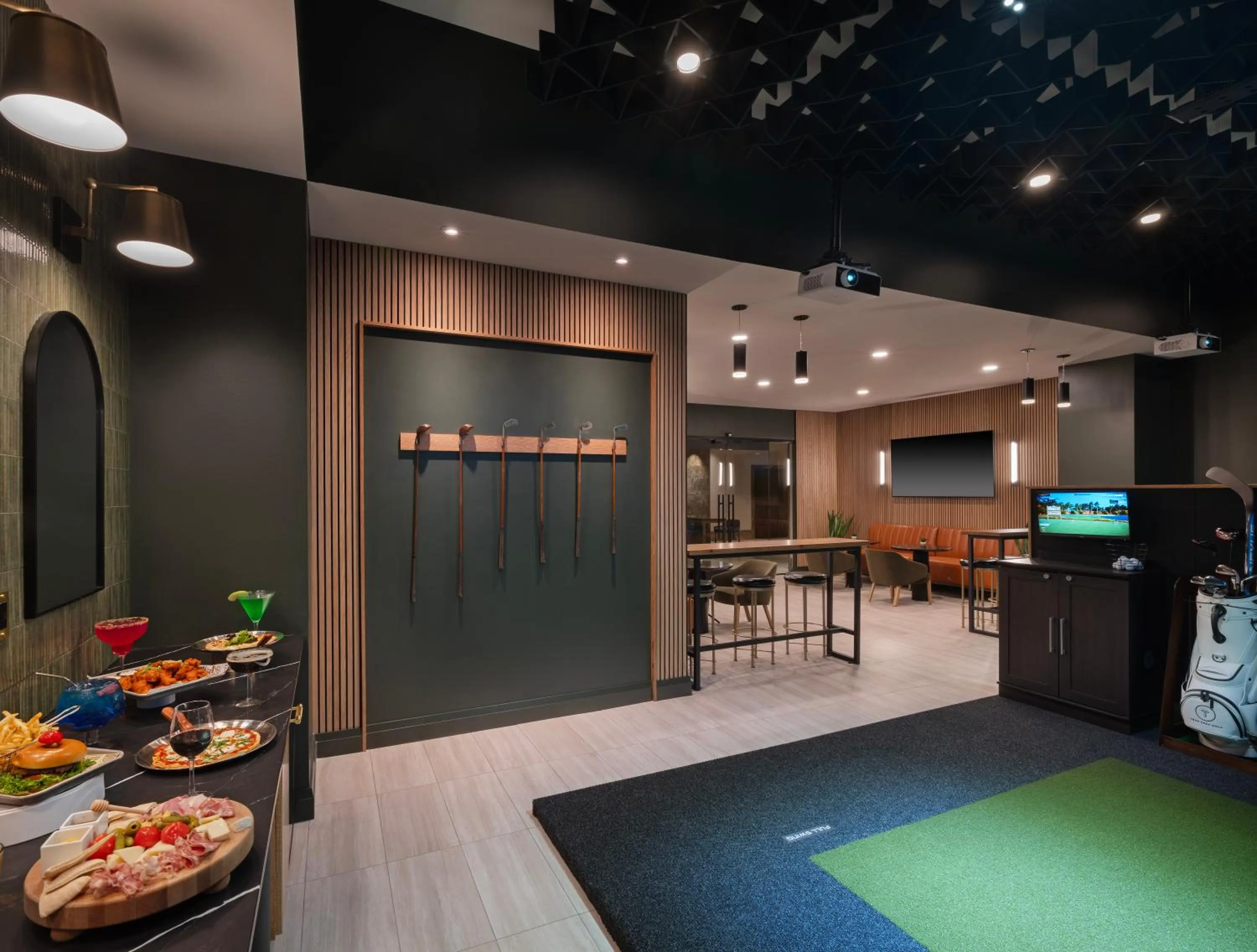 Golfcourse in Hilton Indianapolis Hotel & Suites