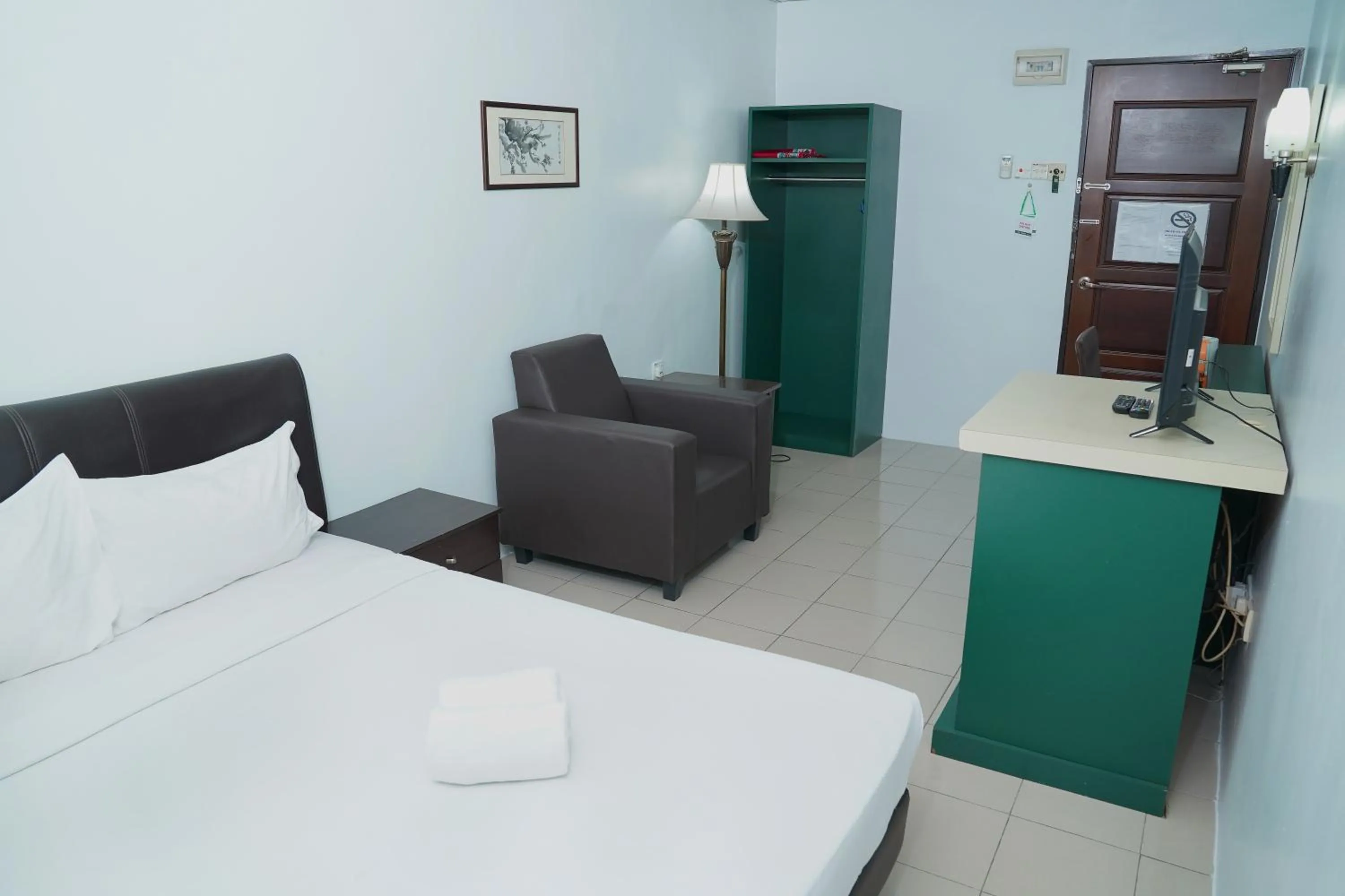 Bed in Dowifi Hotel -Self Service Kiosk