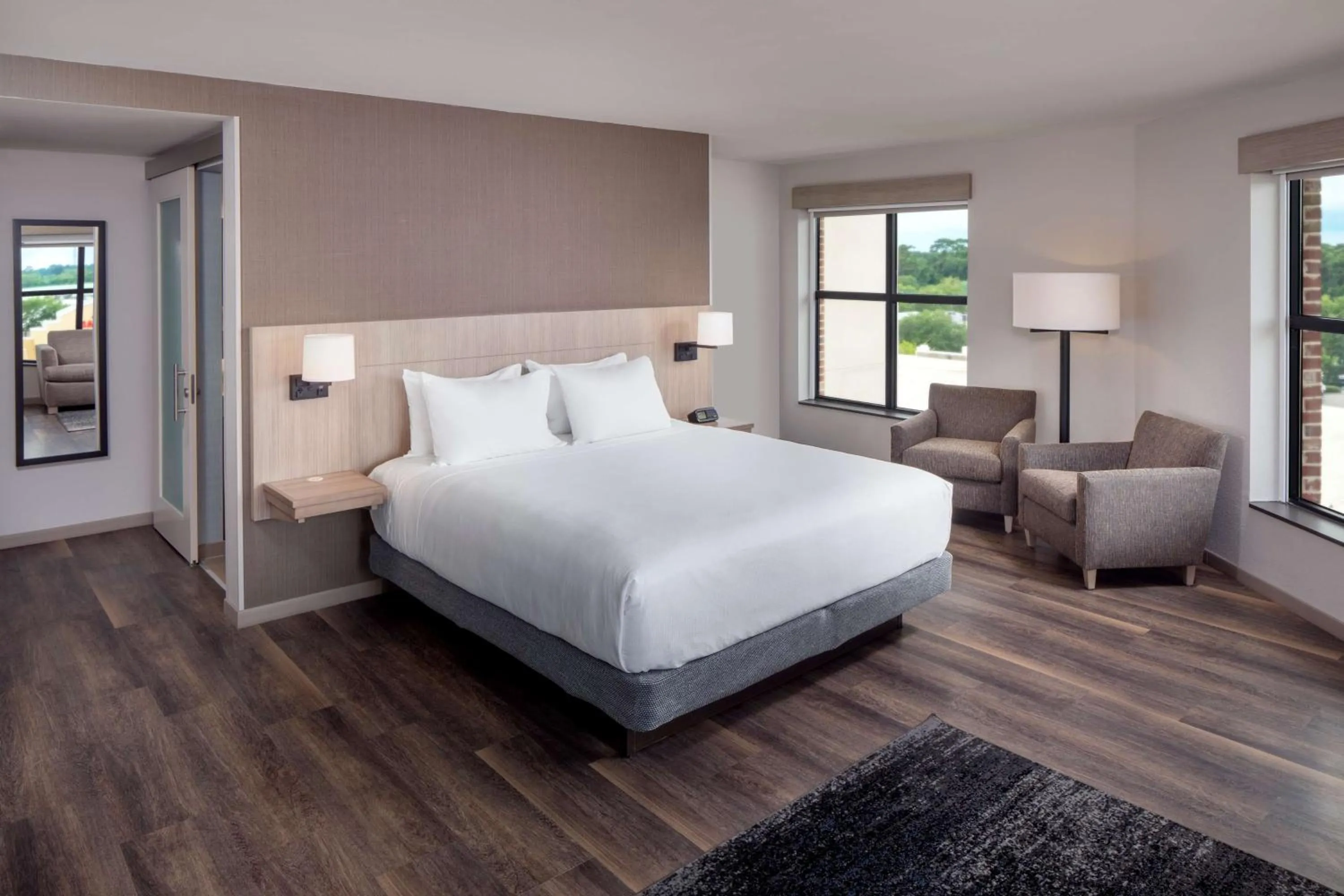 Photo of the whole room, Bed in Hyatt Place Mount Pleasant Towne Centre