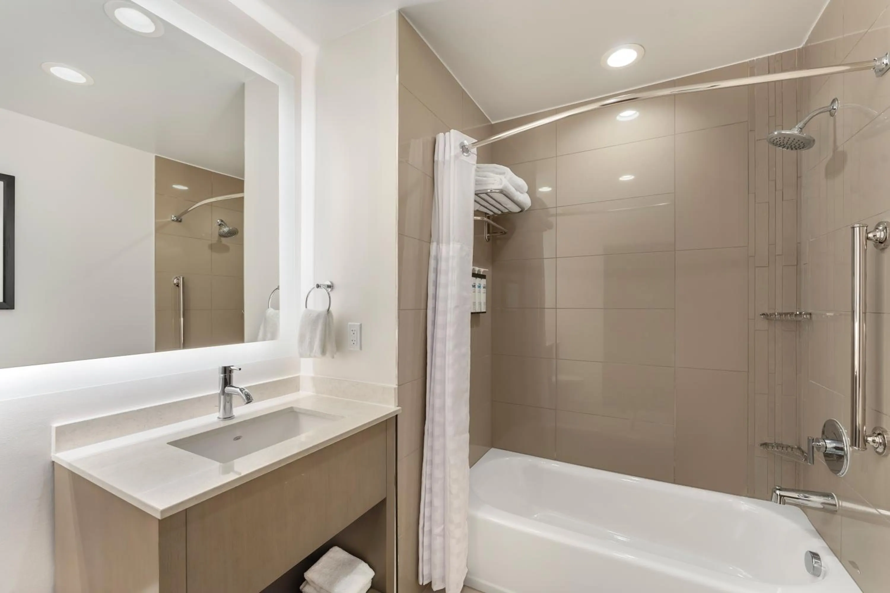 Hyatt House Orlando International Drive