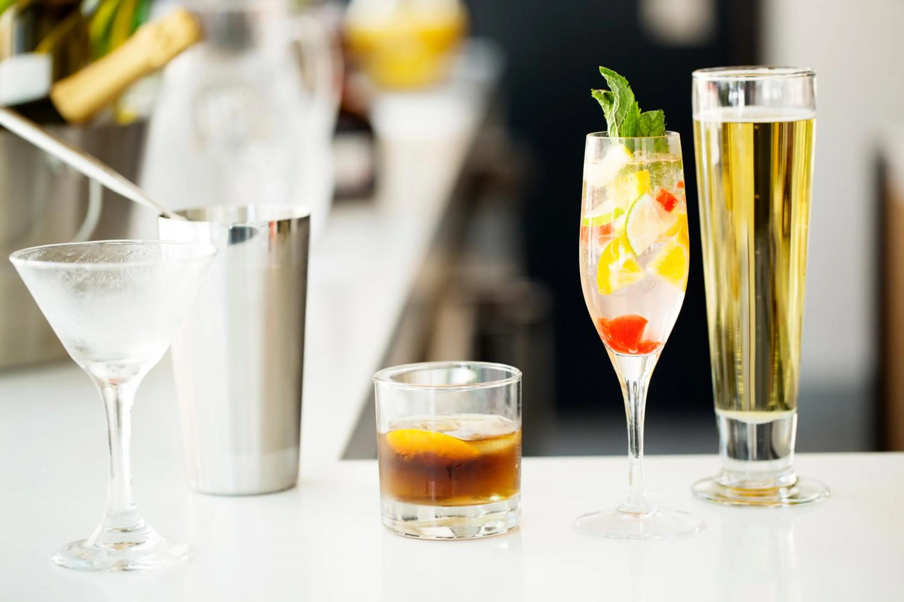 Lounge or bar in Hyatt House Orlando International Drive