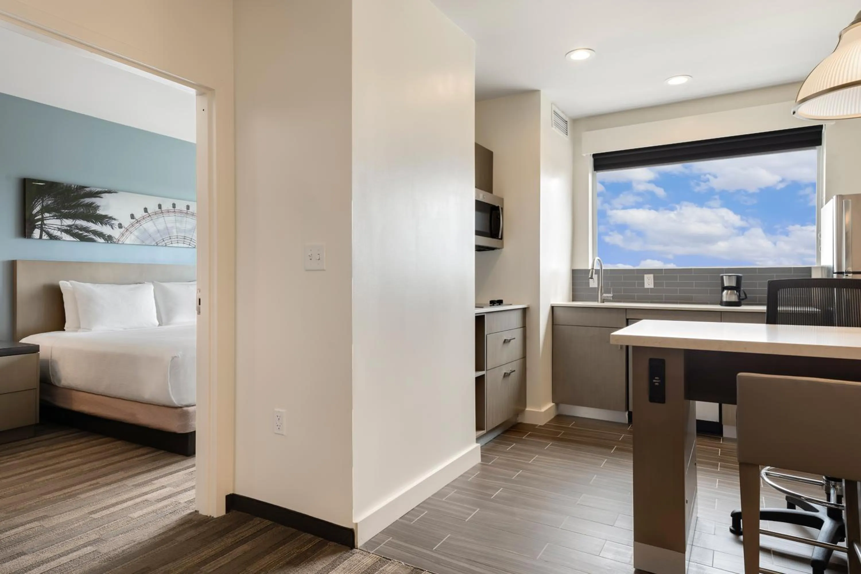 Bed in Hyatt House Orlando International Drive