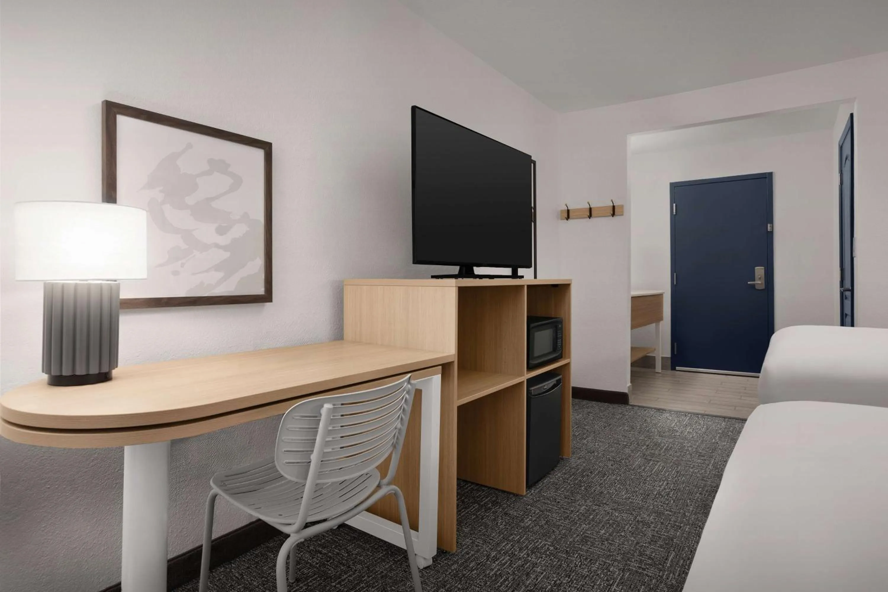Bedroom, Bed in Spark by Hilton San Jose Airport