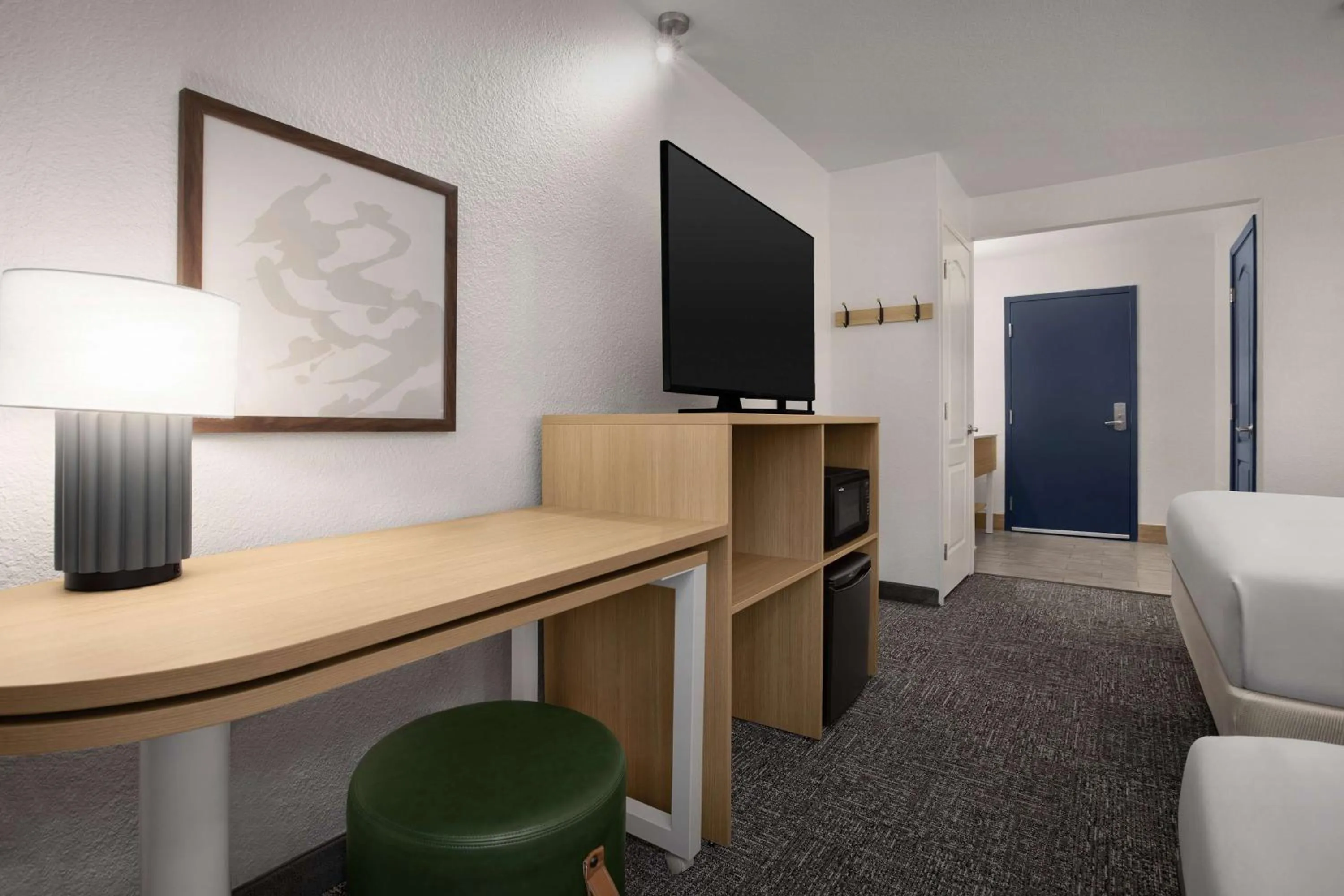 Bedroom in La Quinta by Wyndham San Jose Airport