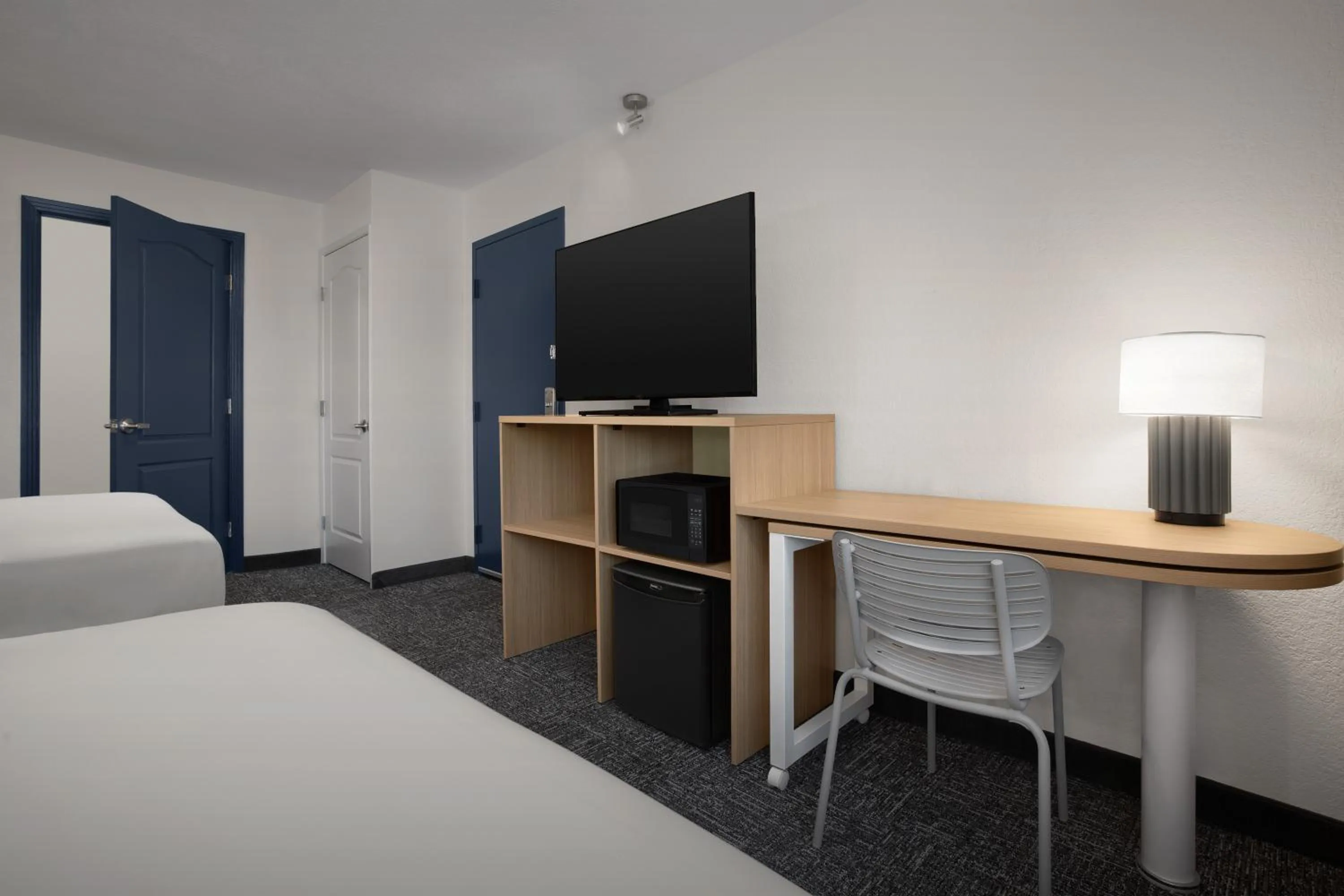 Bedroom, Bed in Spark by Hilton San Jose Airport